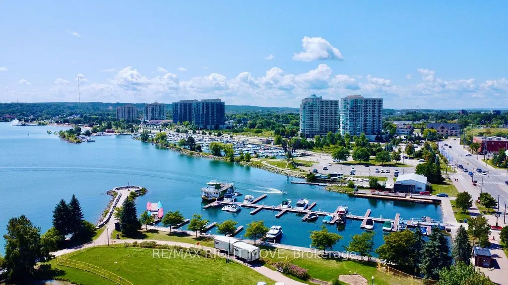 150 Dunlop Street E, #1108