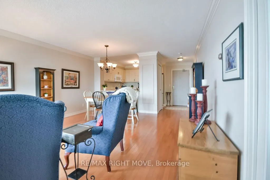 150 Dunlop Street E, #1108