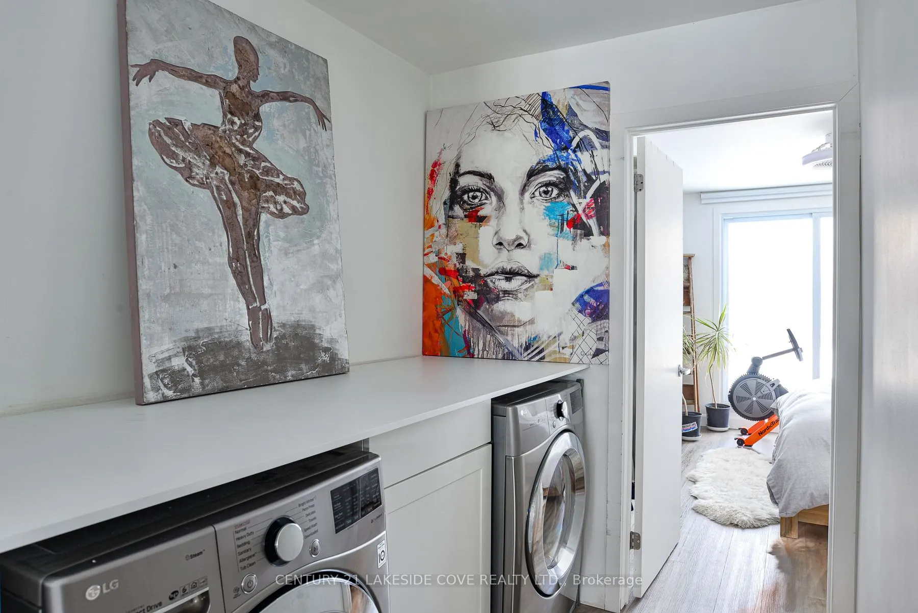 4 Paradise Boulevard #19
