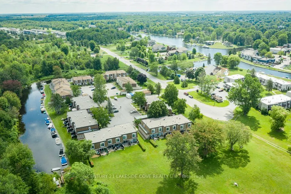 4 Paradise Boulevard #19
