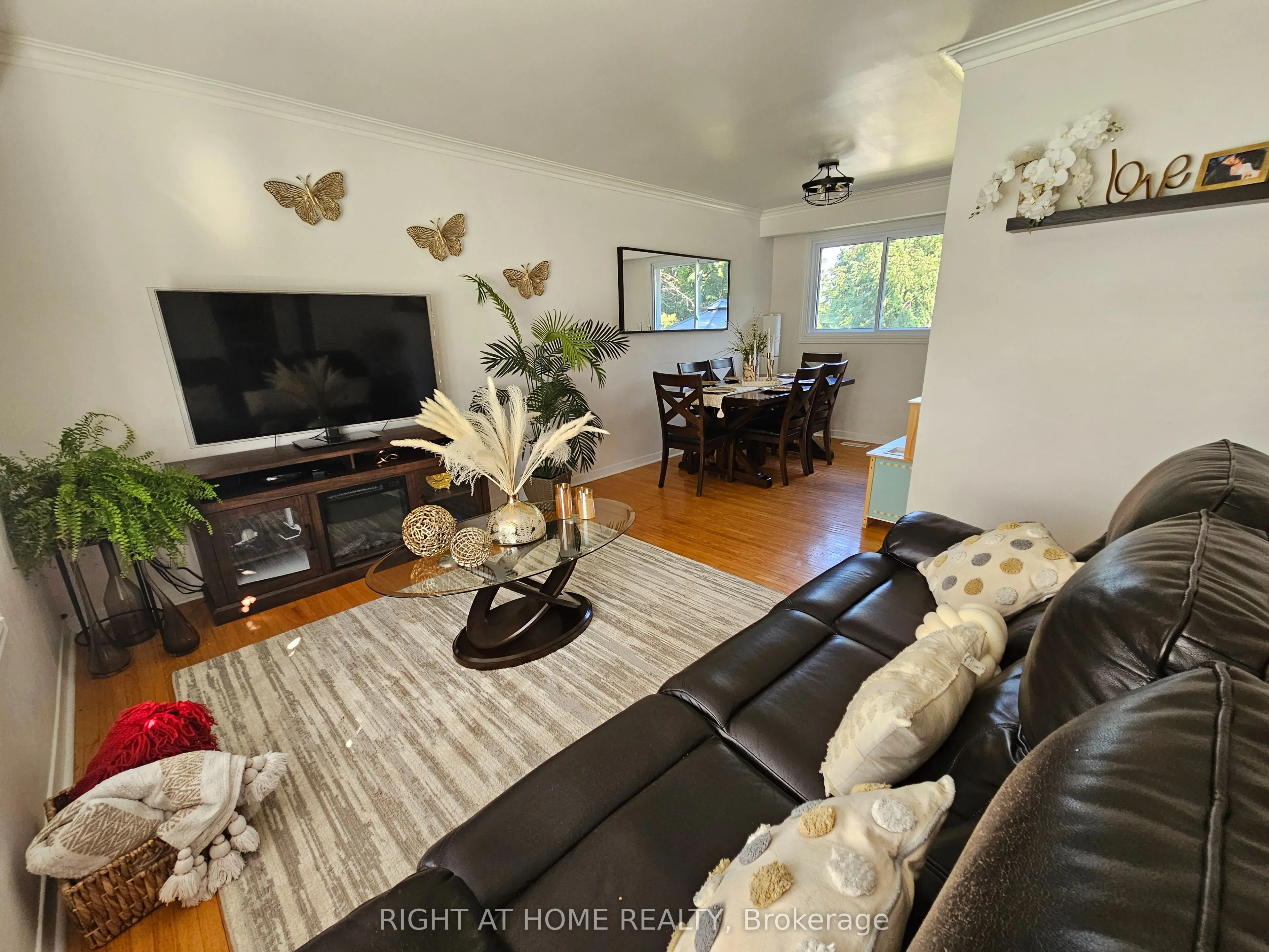 63 Cundles Road E