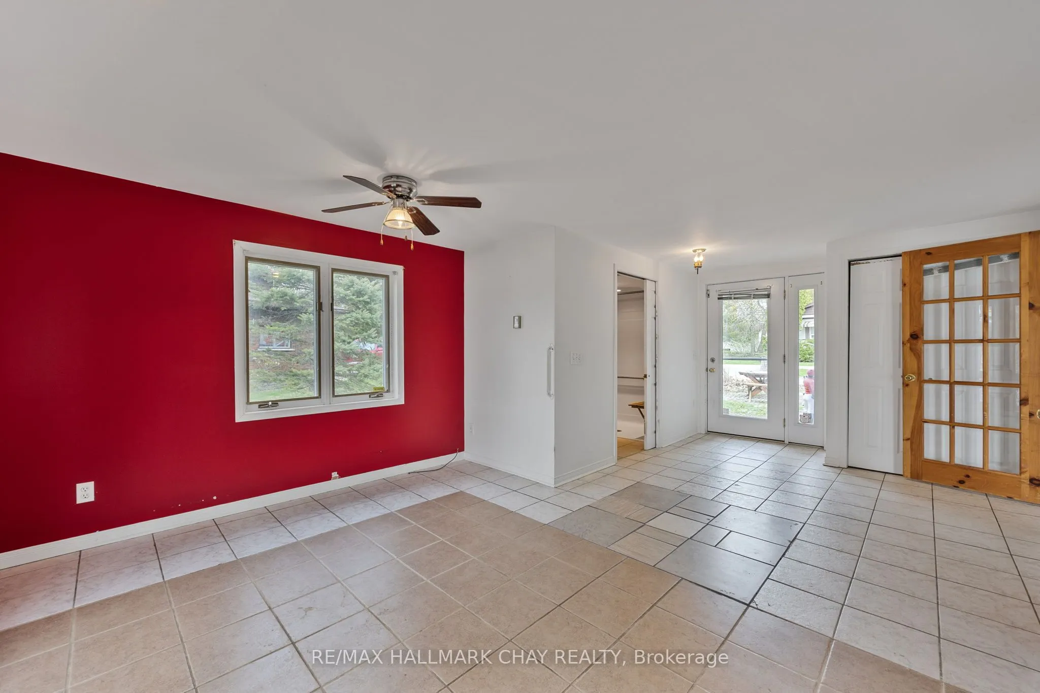 4 Lakeshore Road