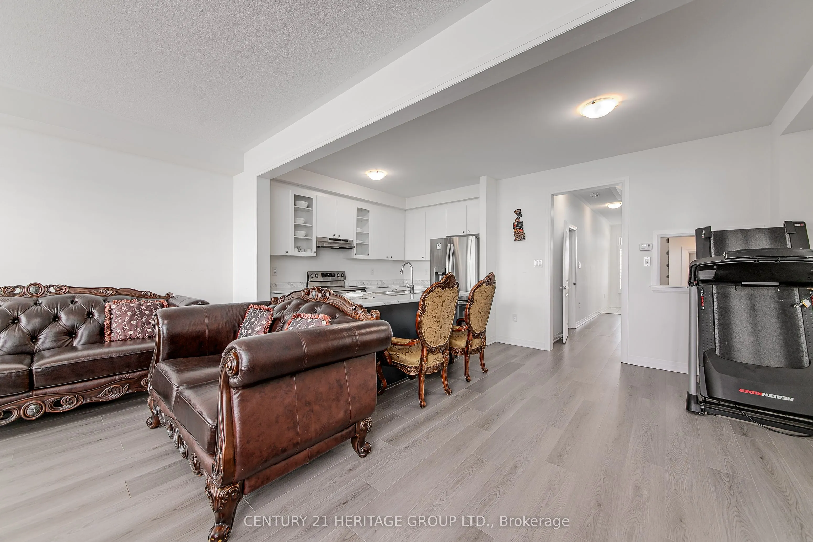 69 Kirkwood Way
