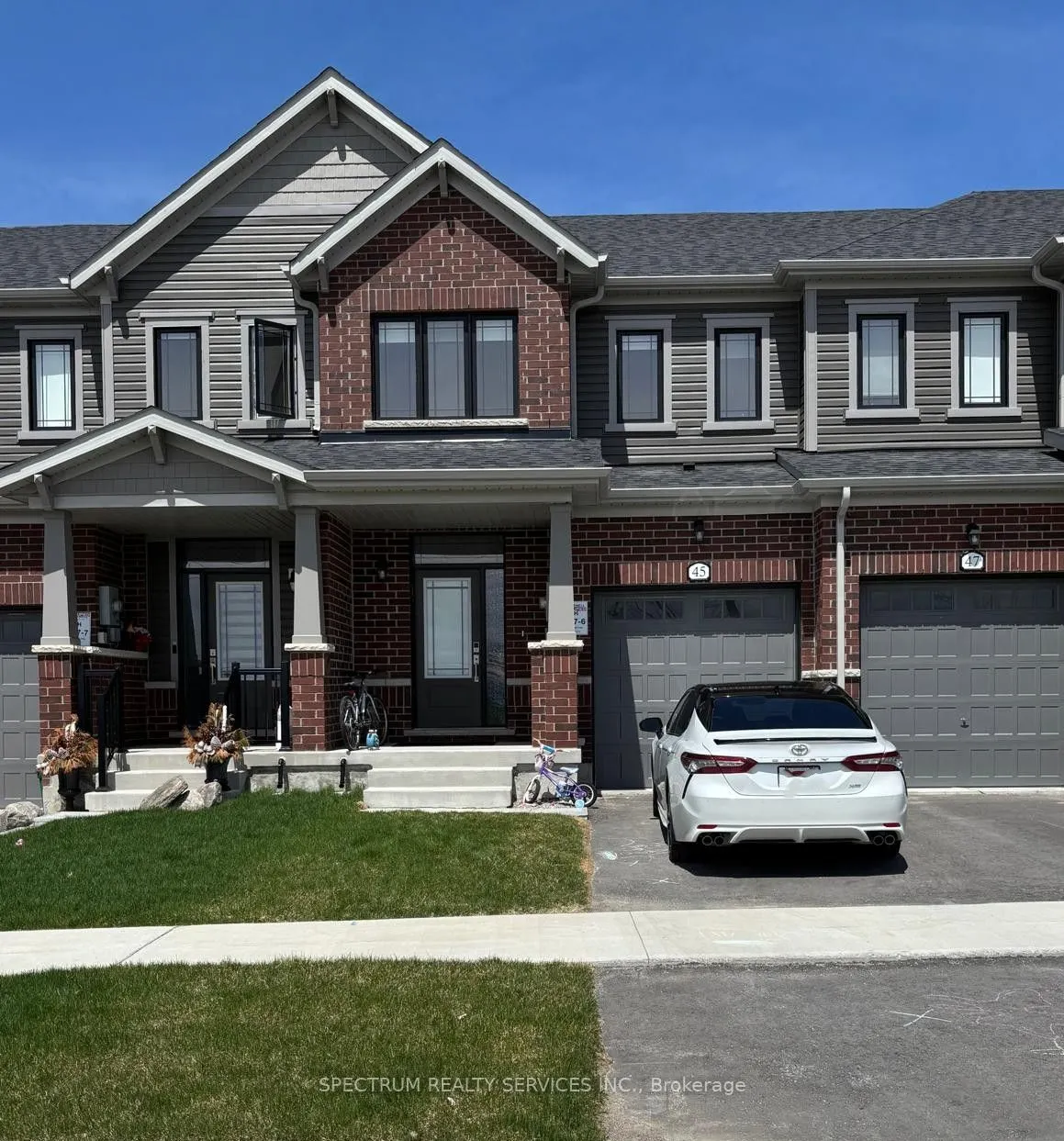 45 Milady Crescent