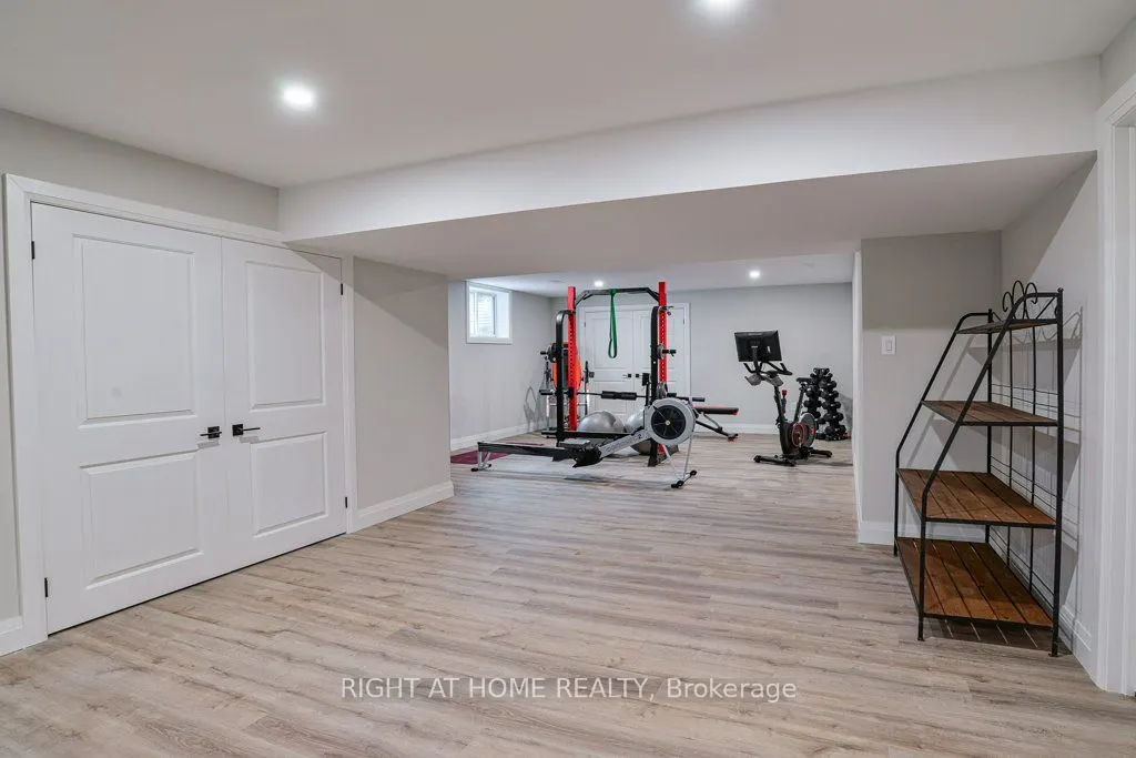 45 Rosy Beach Court E