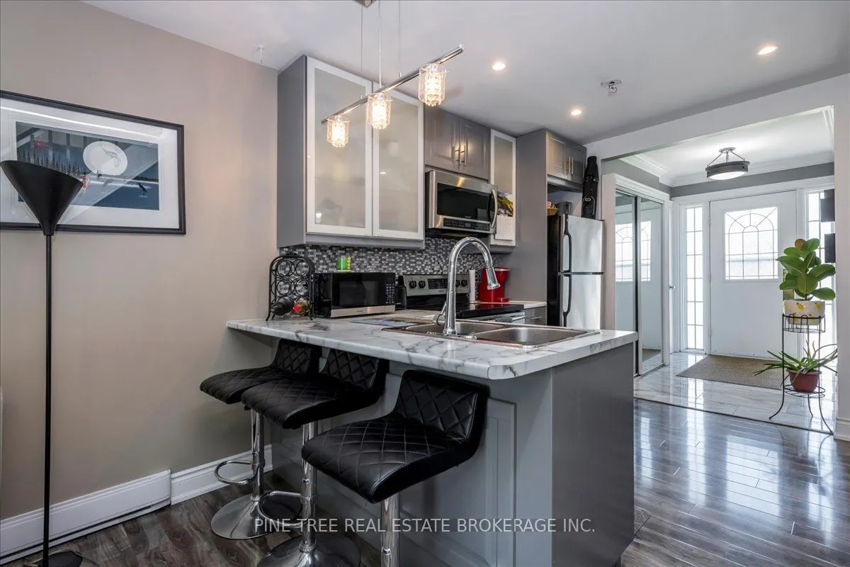 81 Laguna Parkway, #12