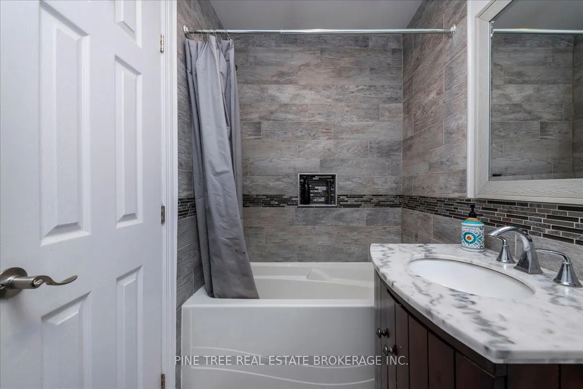 81 Laguna Parkway, #12