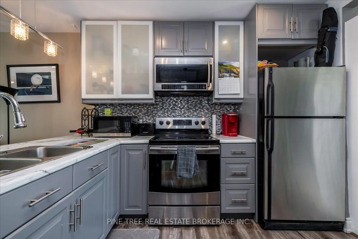 81 Laguna Parkway, #12