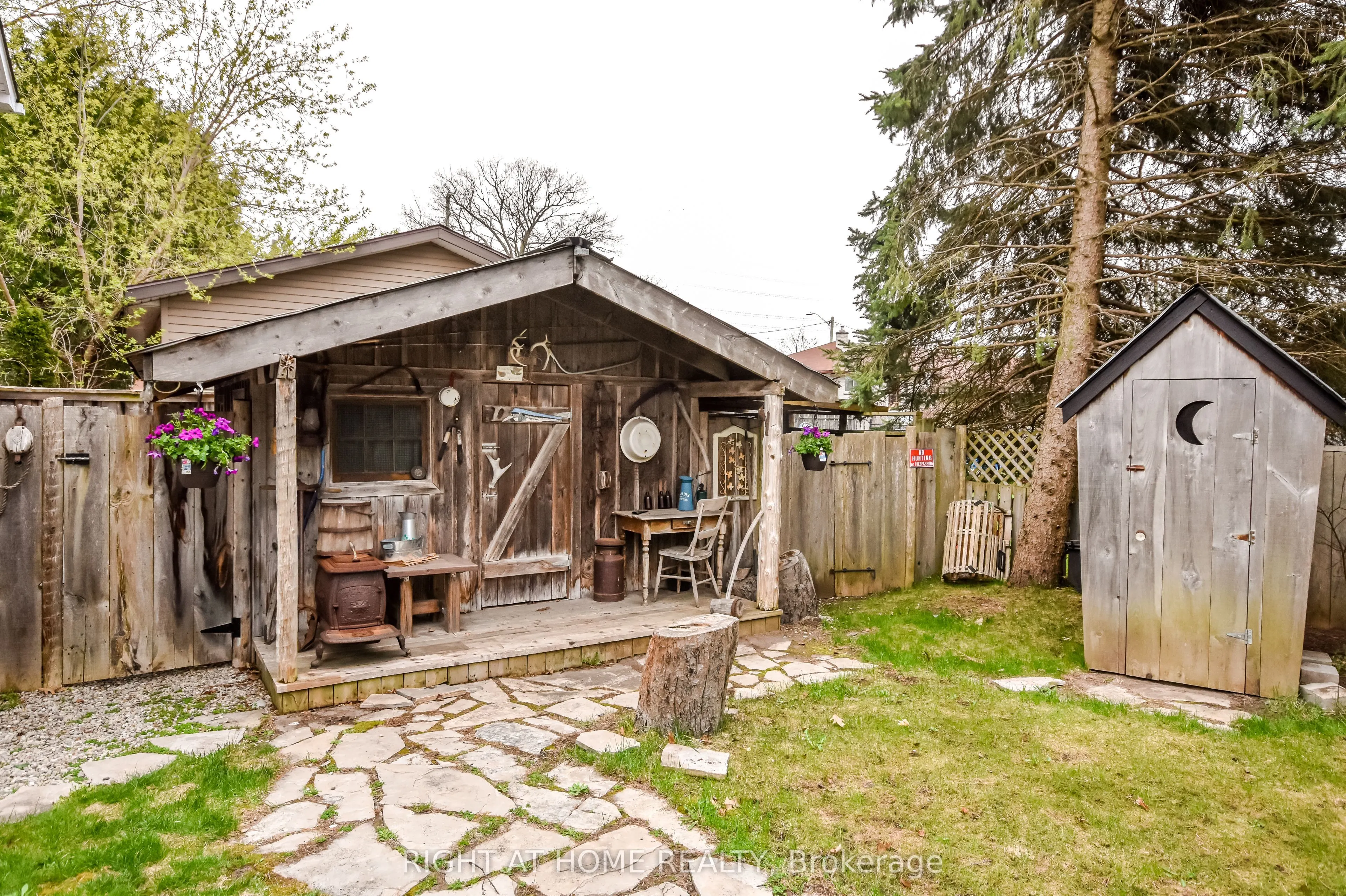 287 Edgehill Drive
