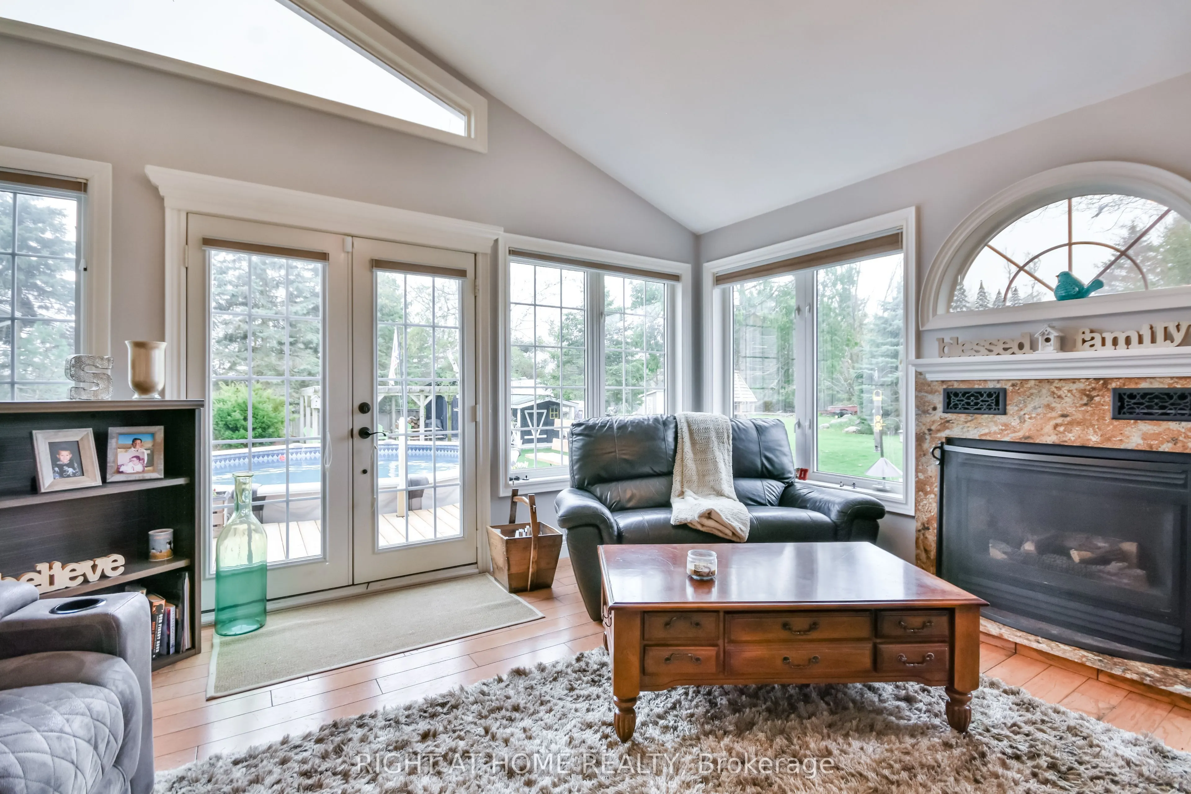 287 Edgehill Drive