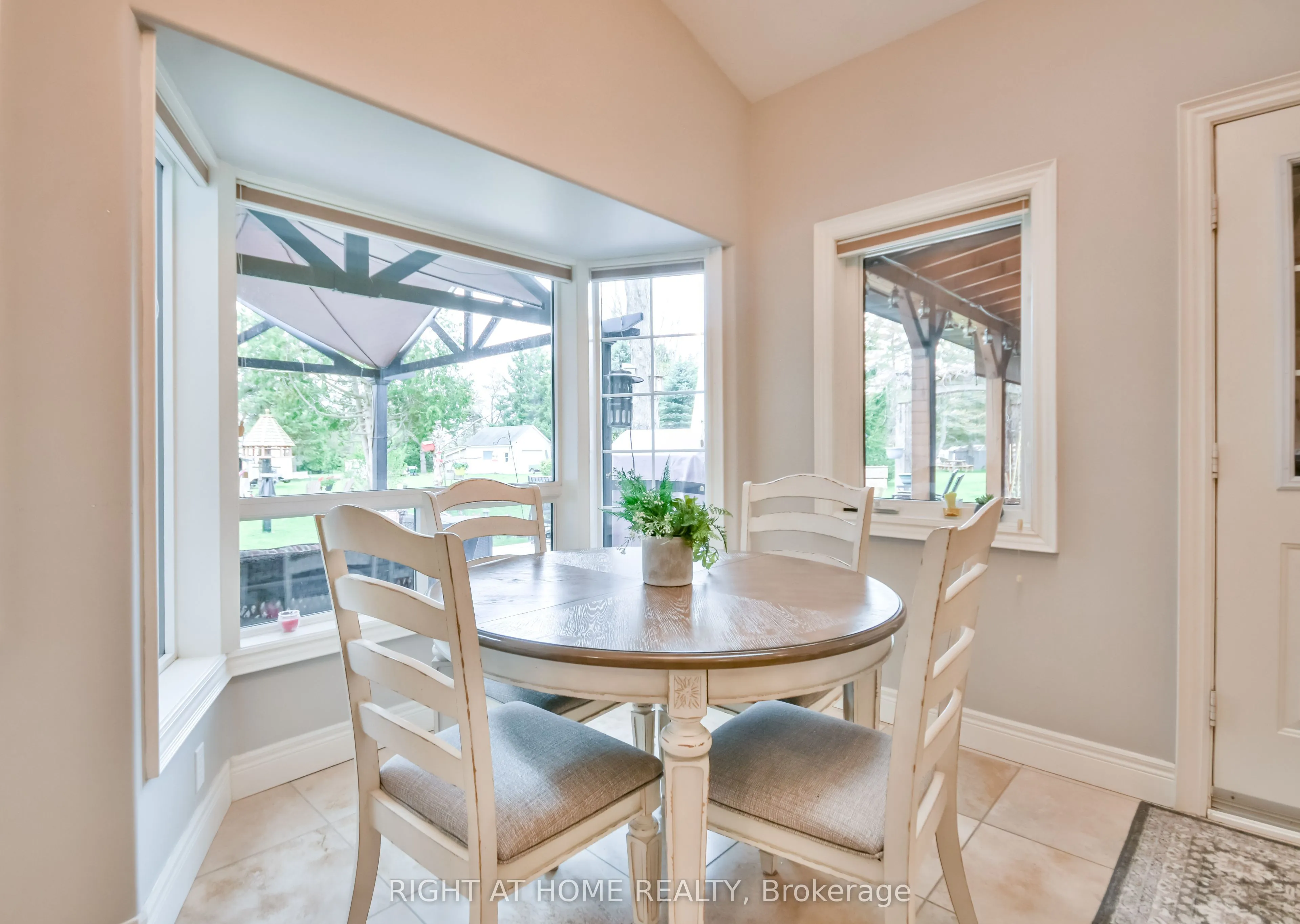 287 Edgehill Drive