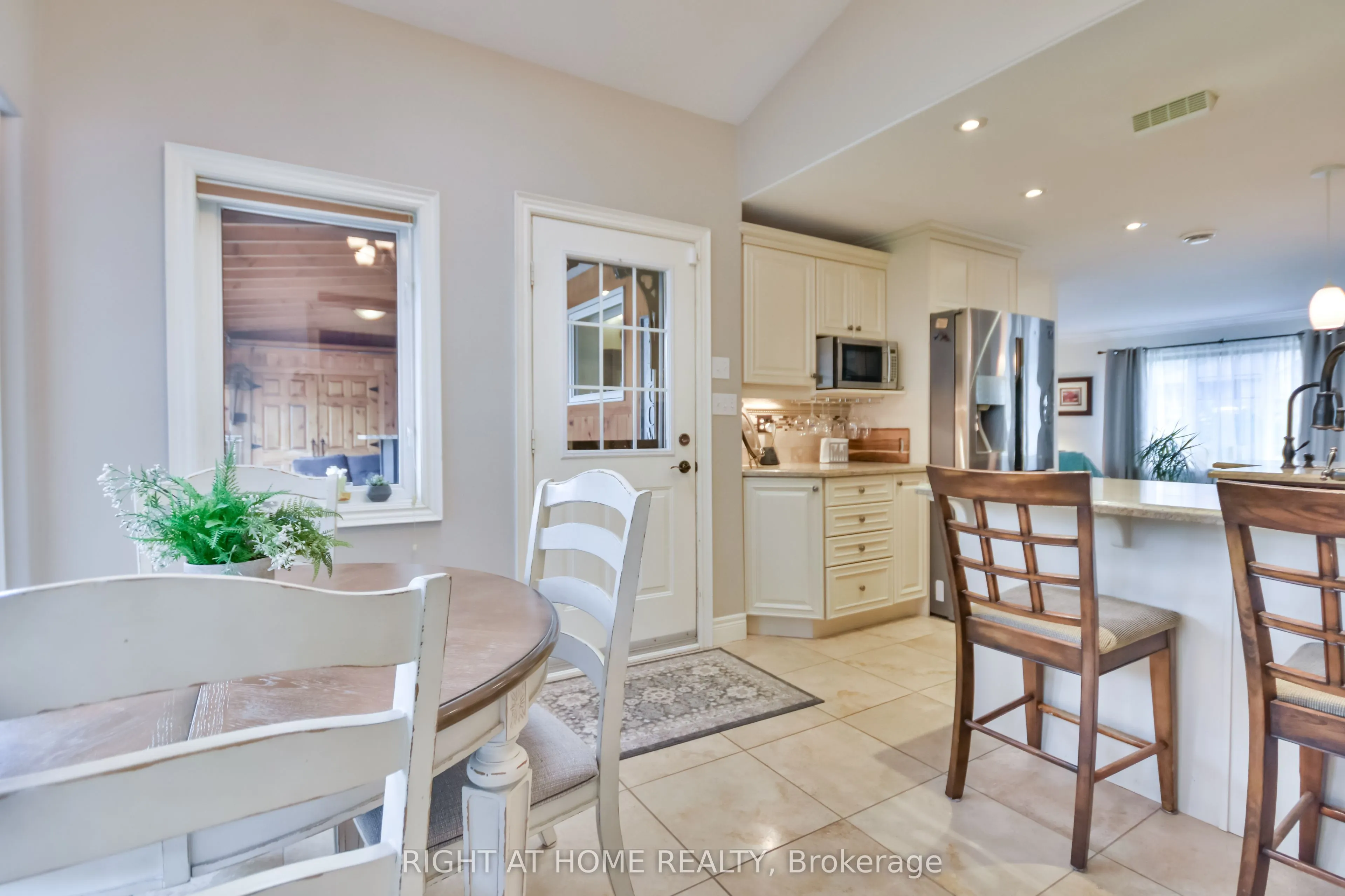 287 Edgehill Drive