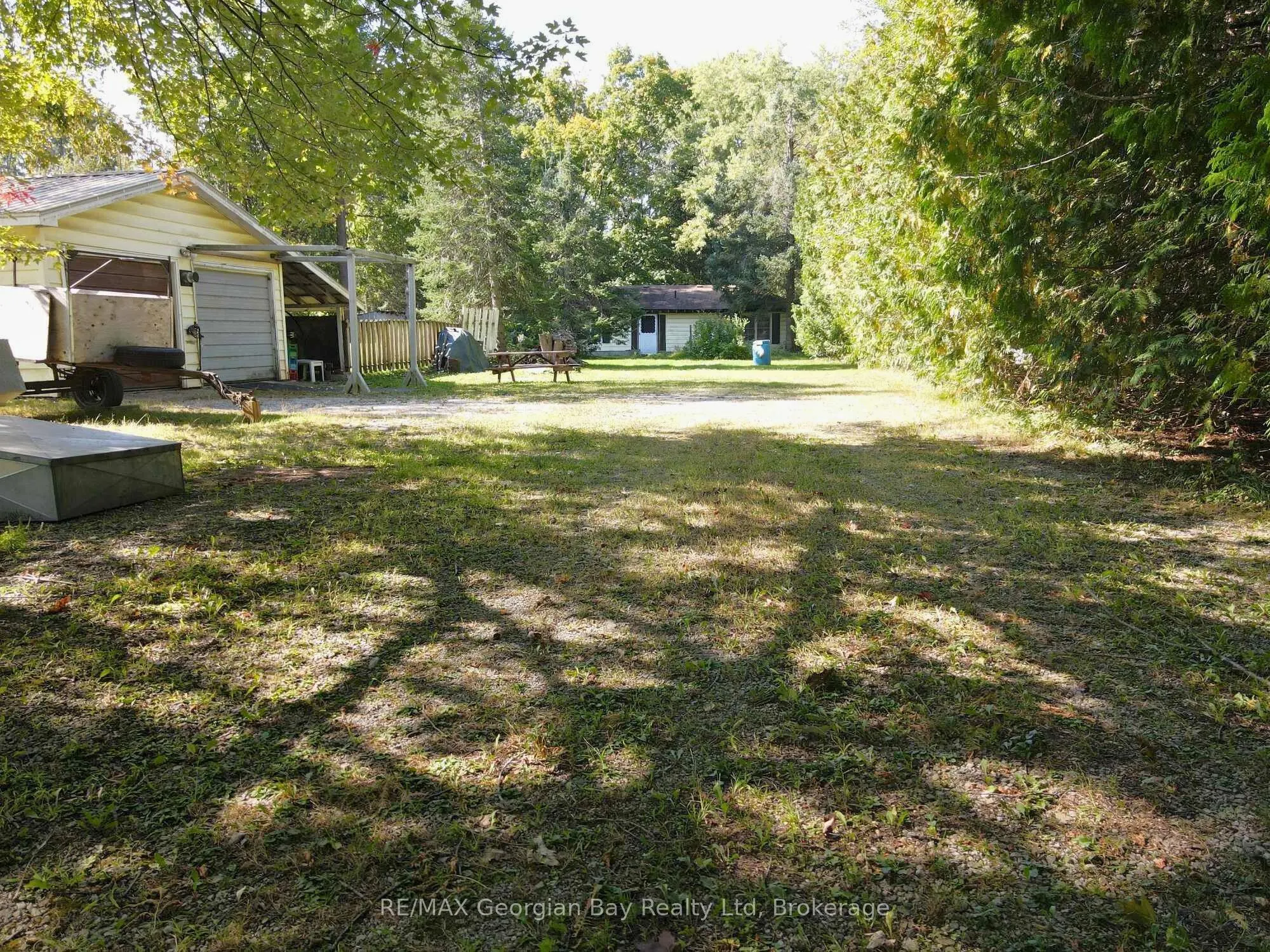 1968 Rosemount Road