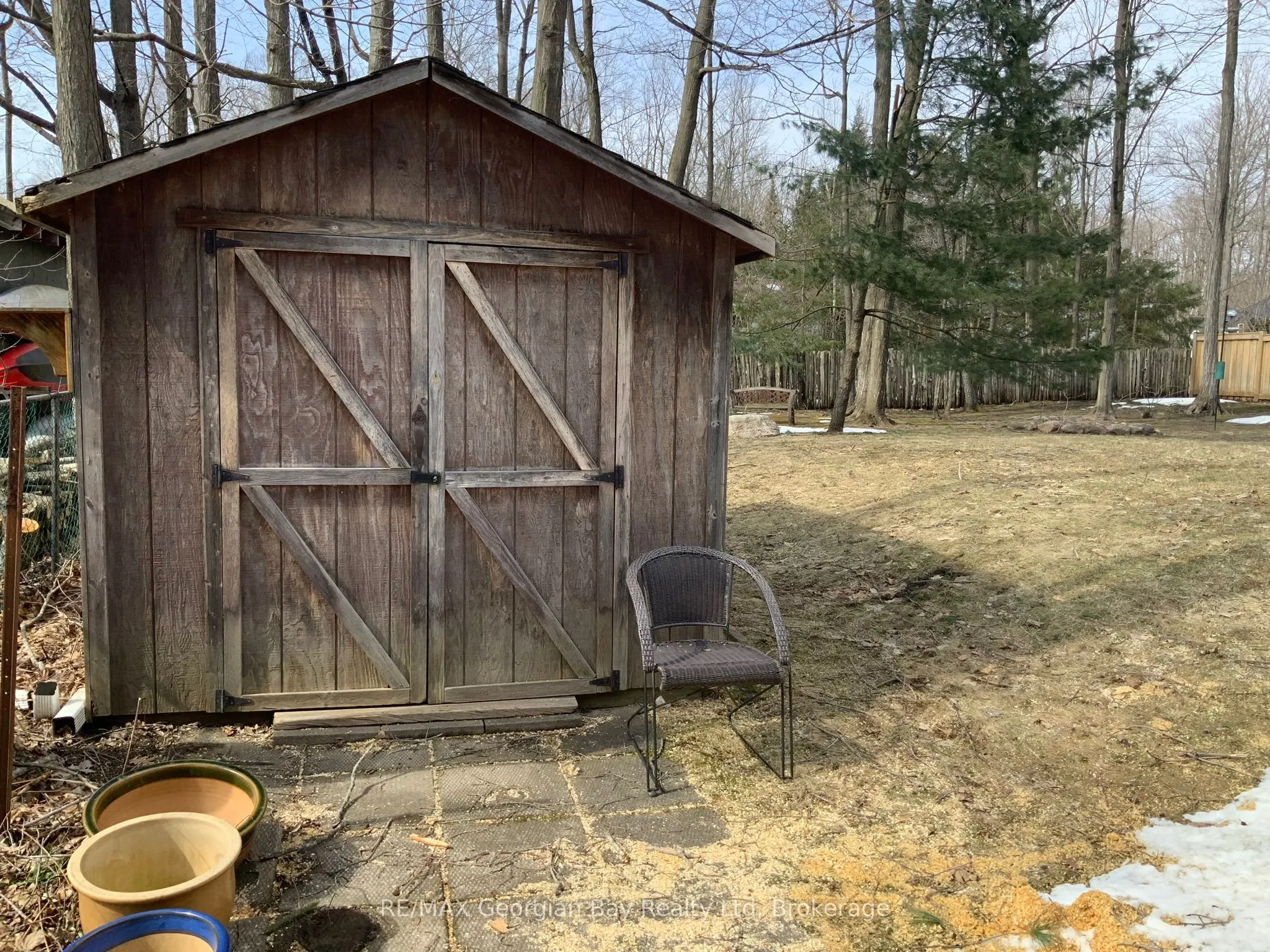 16 Mundy Avenue
