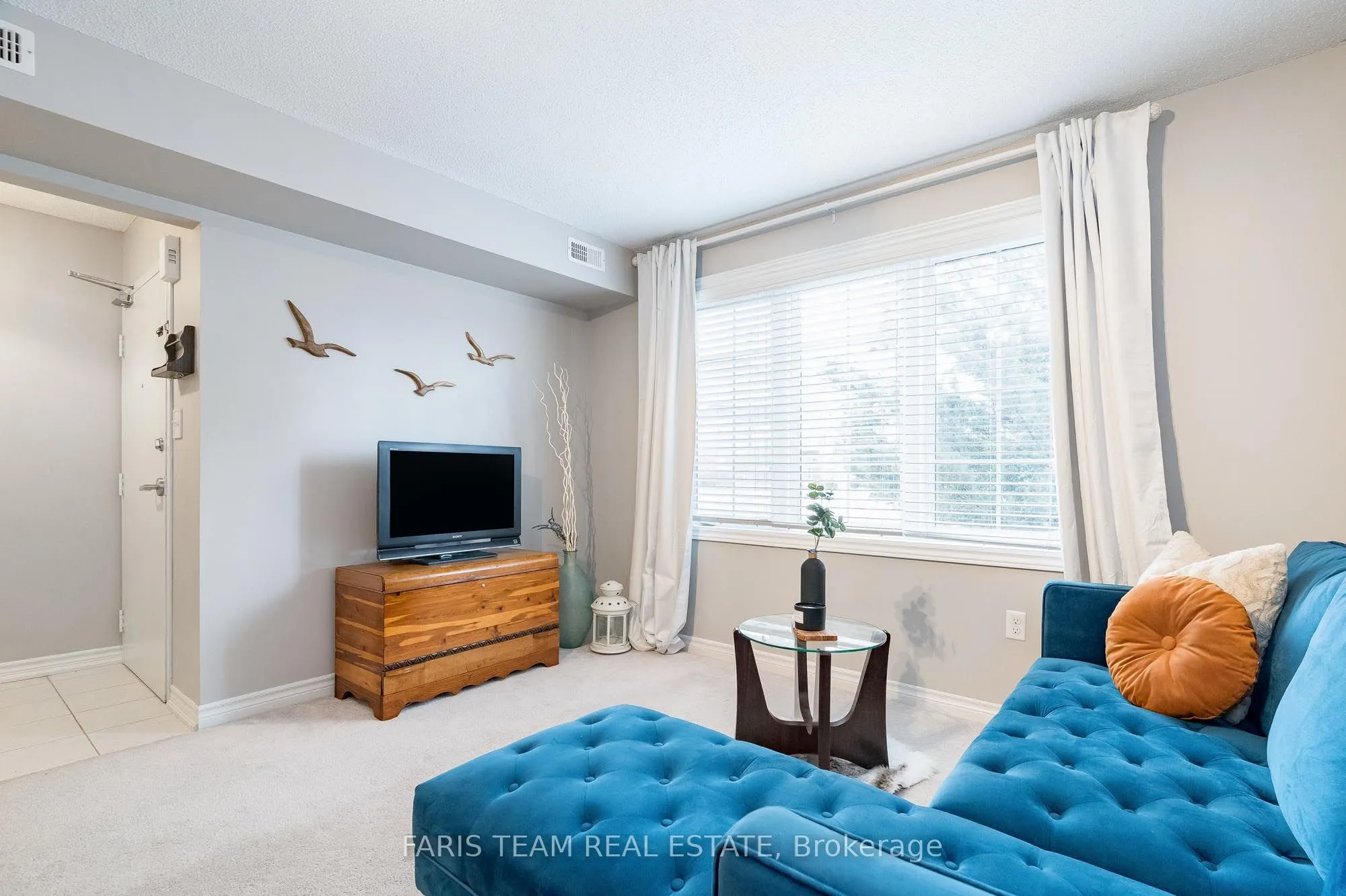 57 Ferndale Drive S #9