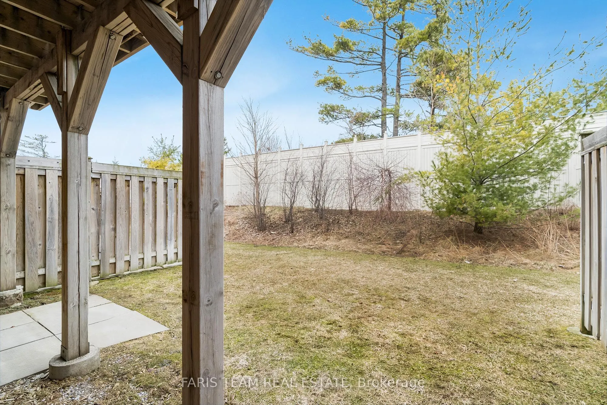 57 Ferndale Drive S #9