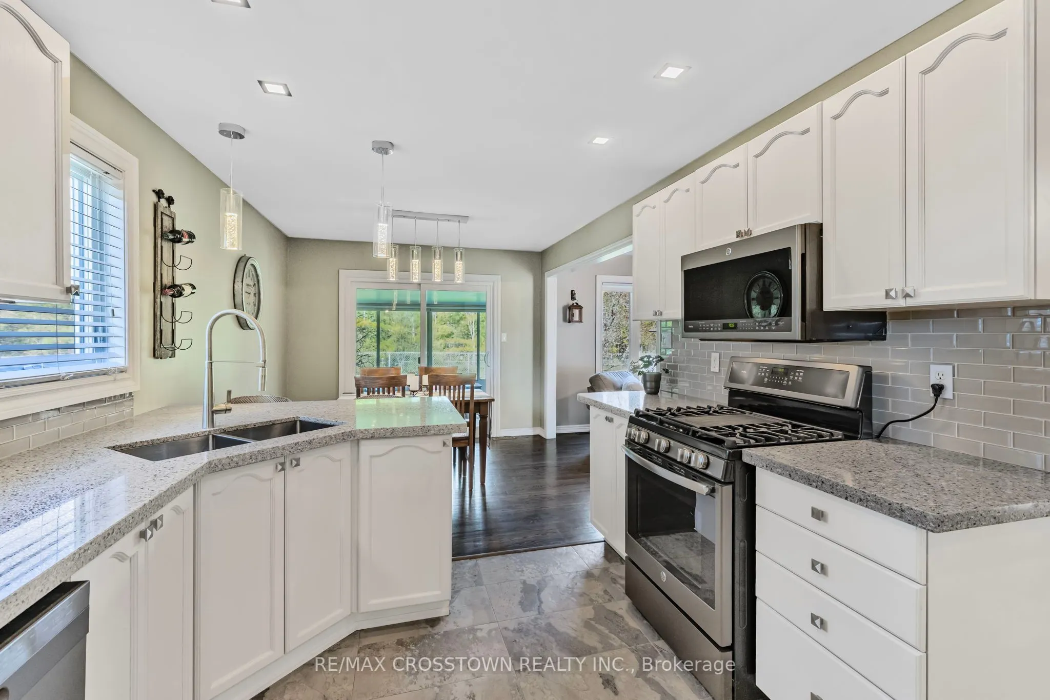 40 Country Lane