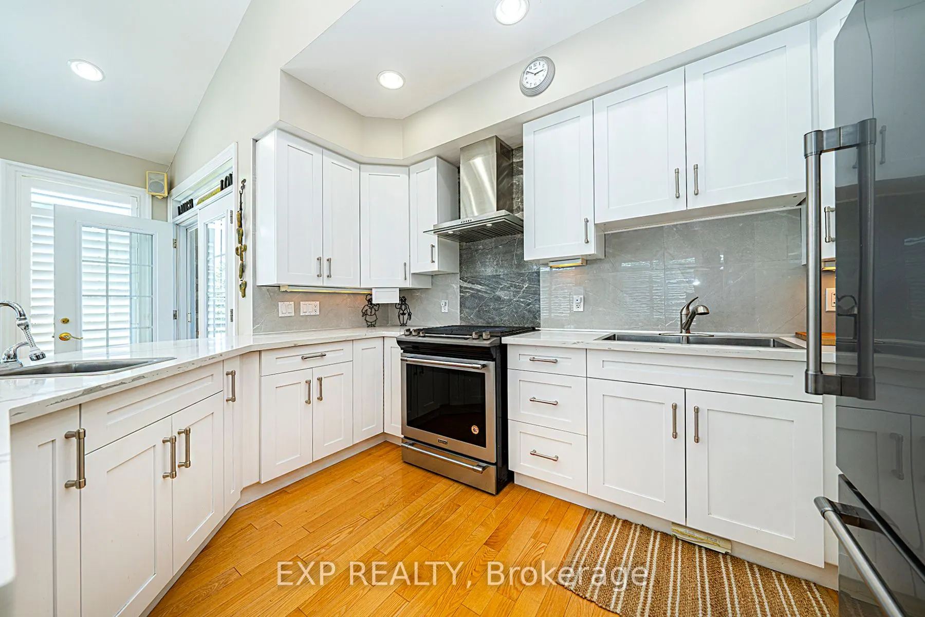 2884 Sunnydale Lane