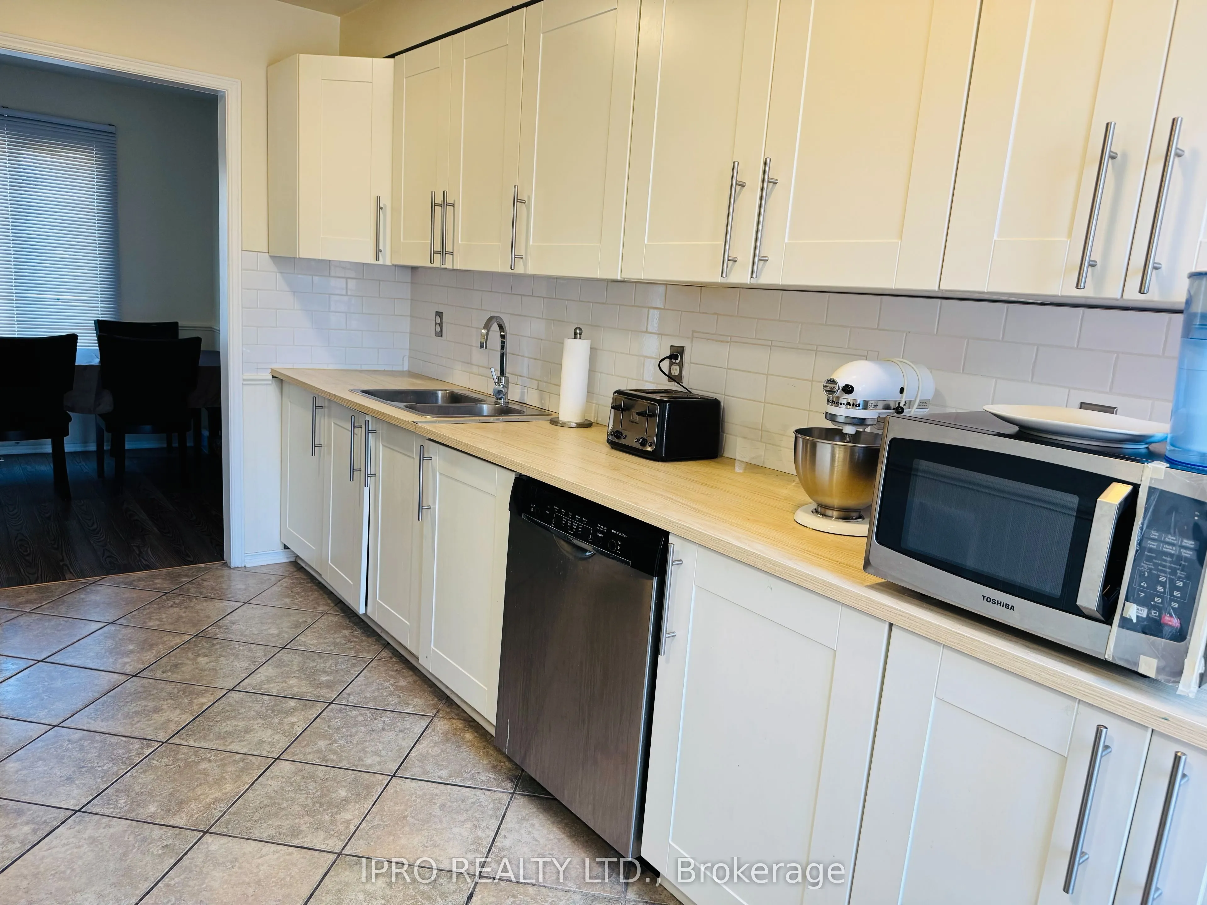 43 Delaney Crescent