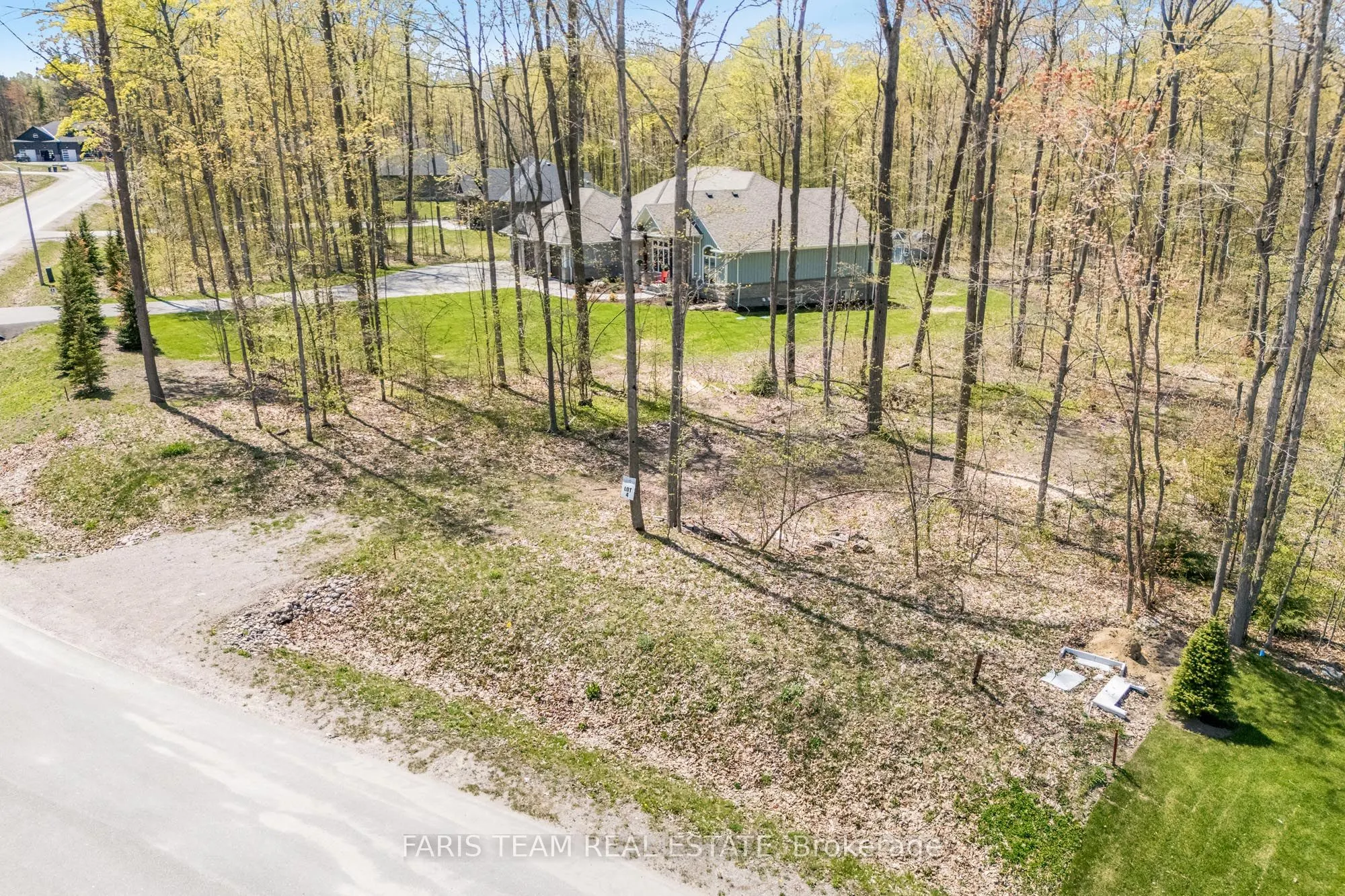 LT 4 Glenn Howard Court