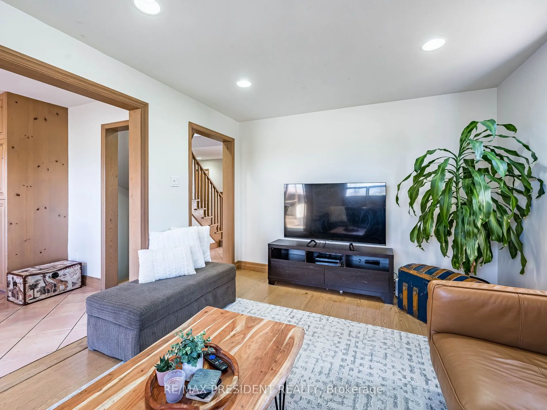 45 Grasett Crescent
