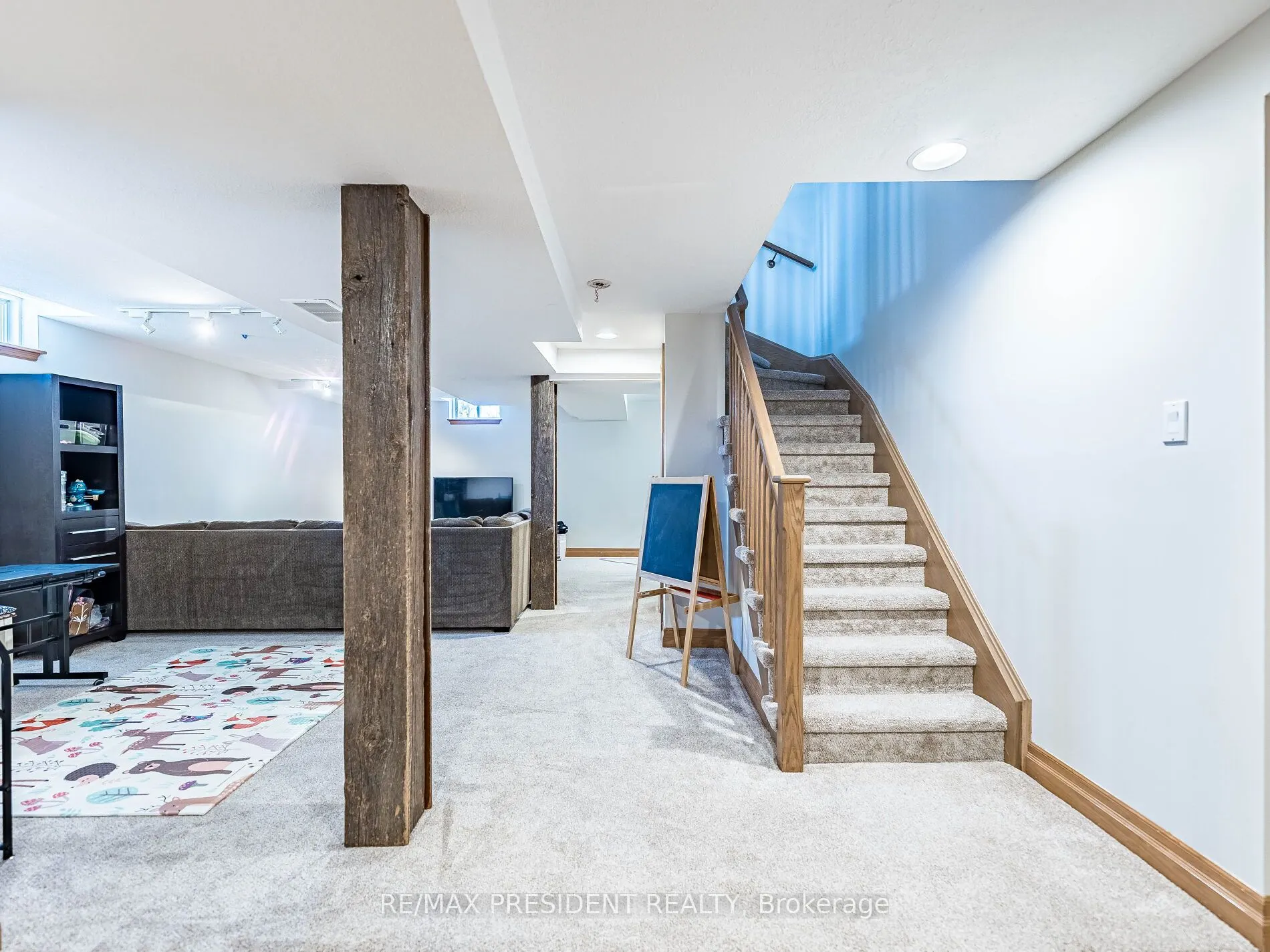 45 Grasett Crescent
