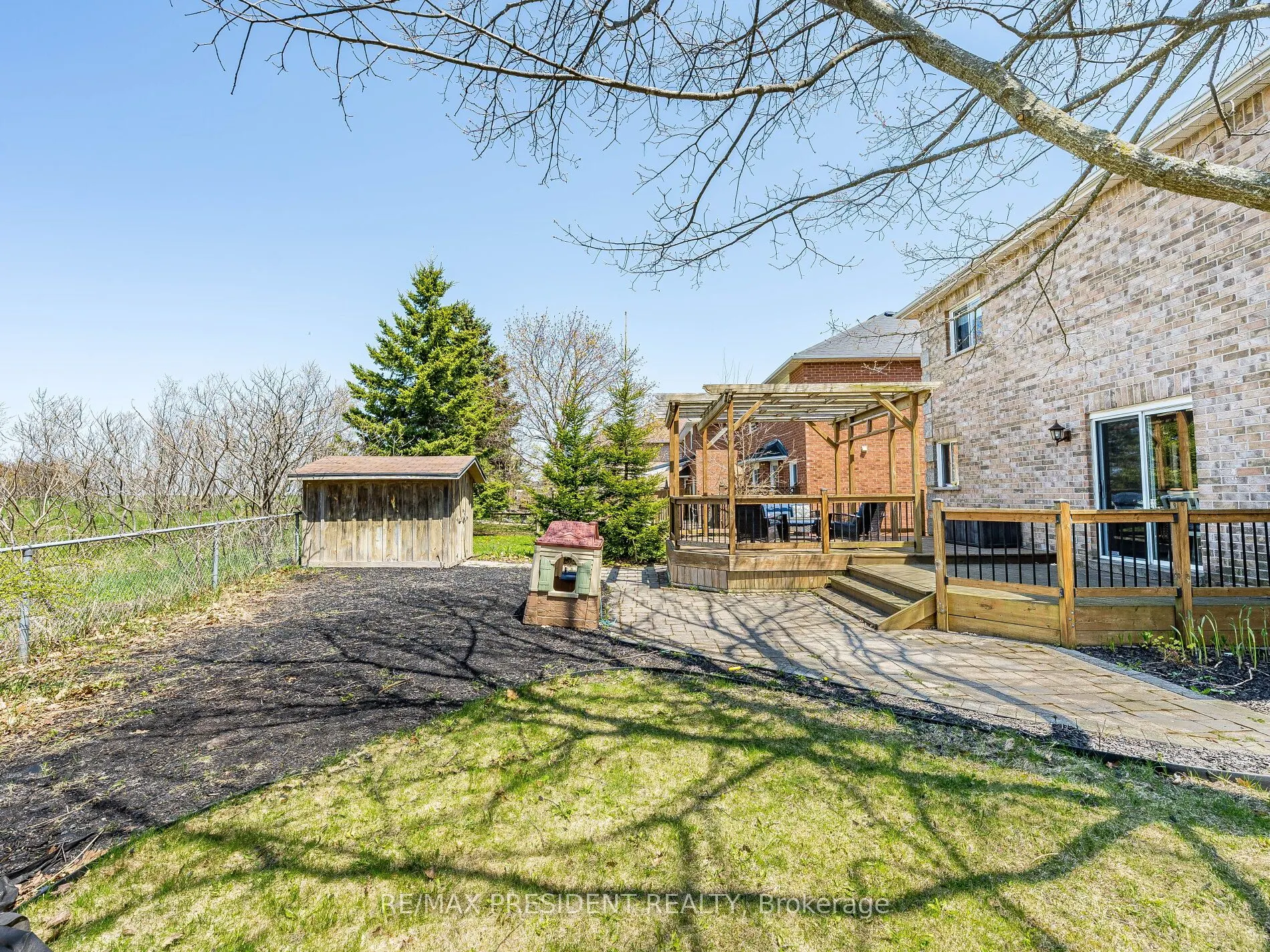 45 Grasett Crescent
