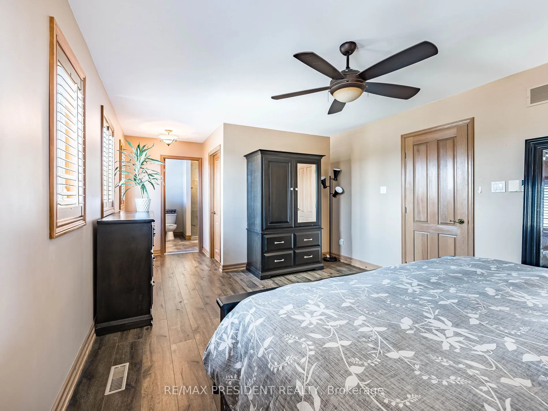 45 Grasett Crescent