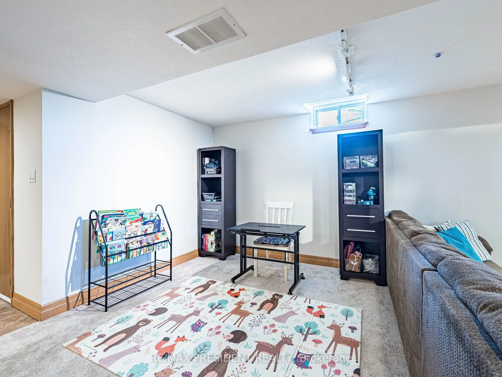 45 Grasett Crescent