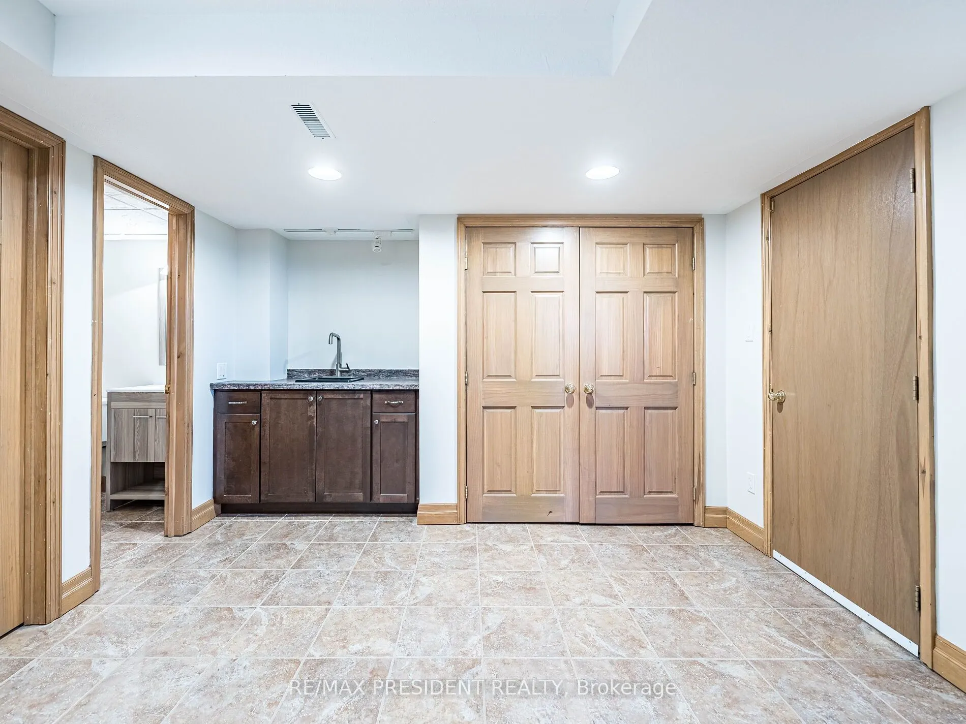 45 Grasett Crescent