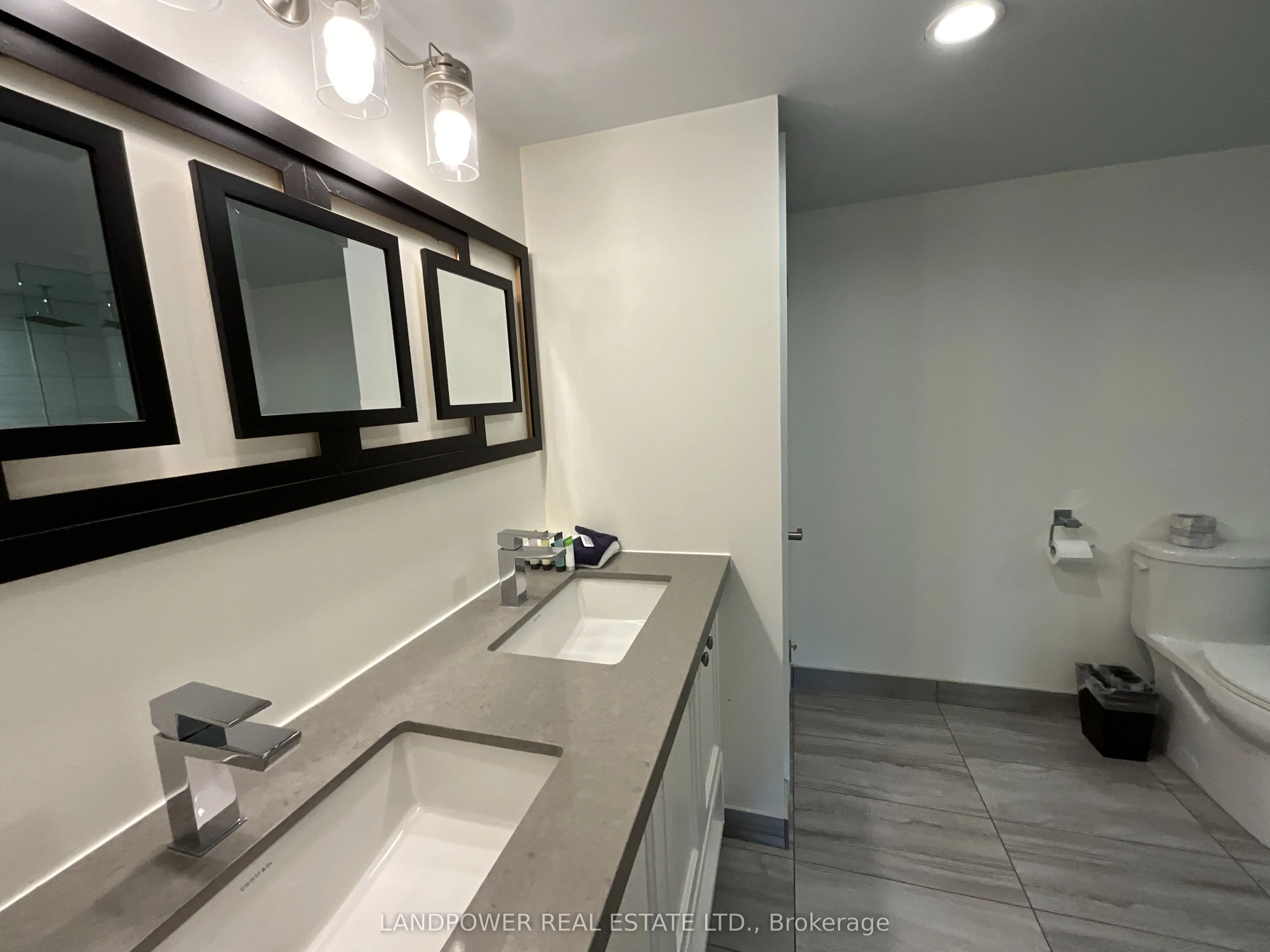 80 Horseshoe Boulevard #403