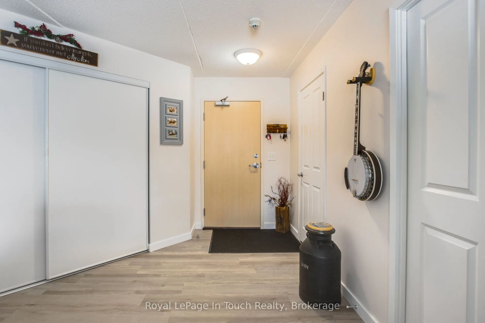 333 LAFONTAINE Road W #310