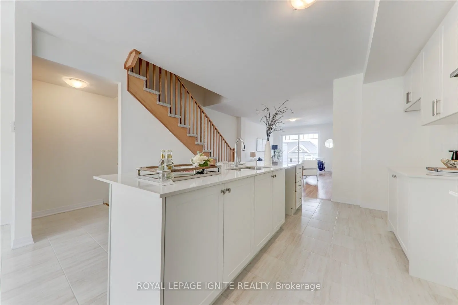 544 Hudson Crescent
