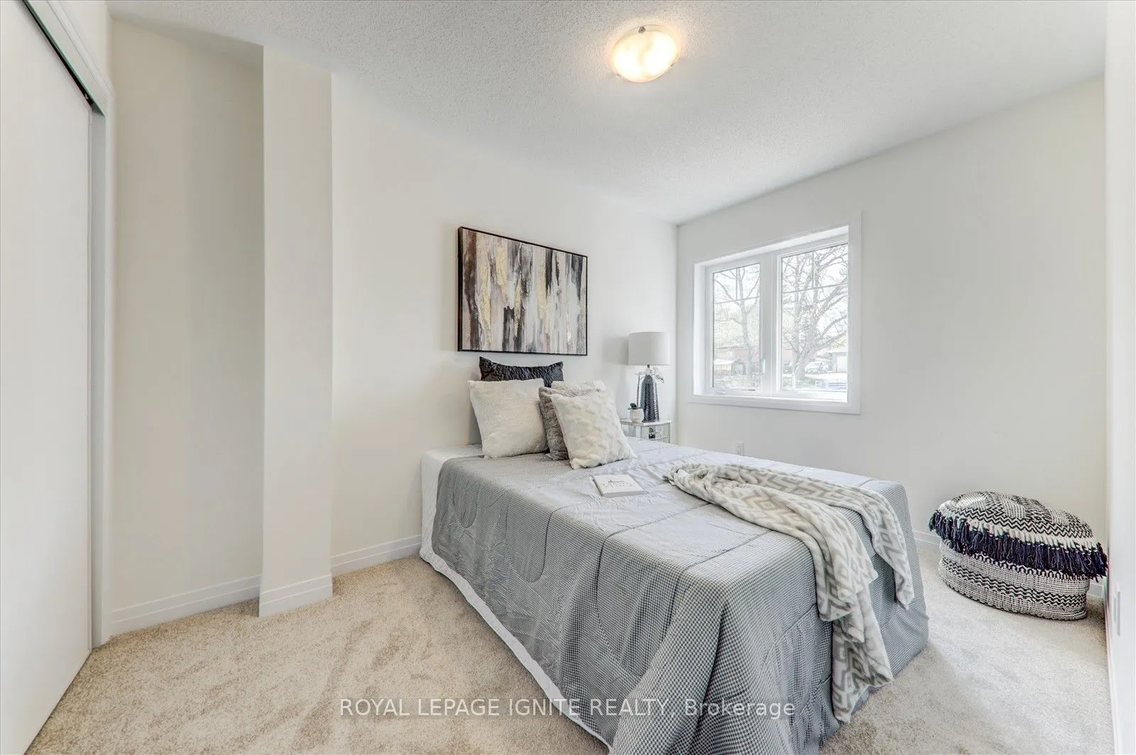 544 Hudson Crescent