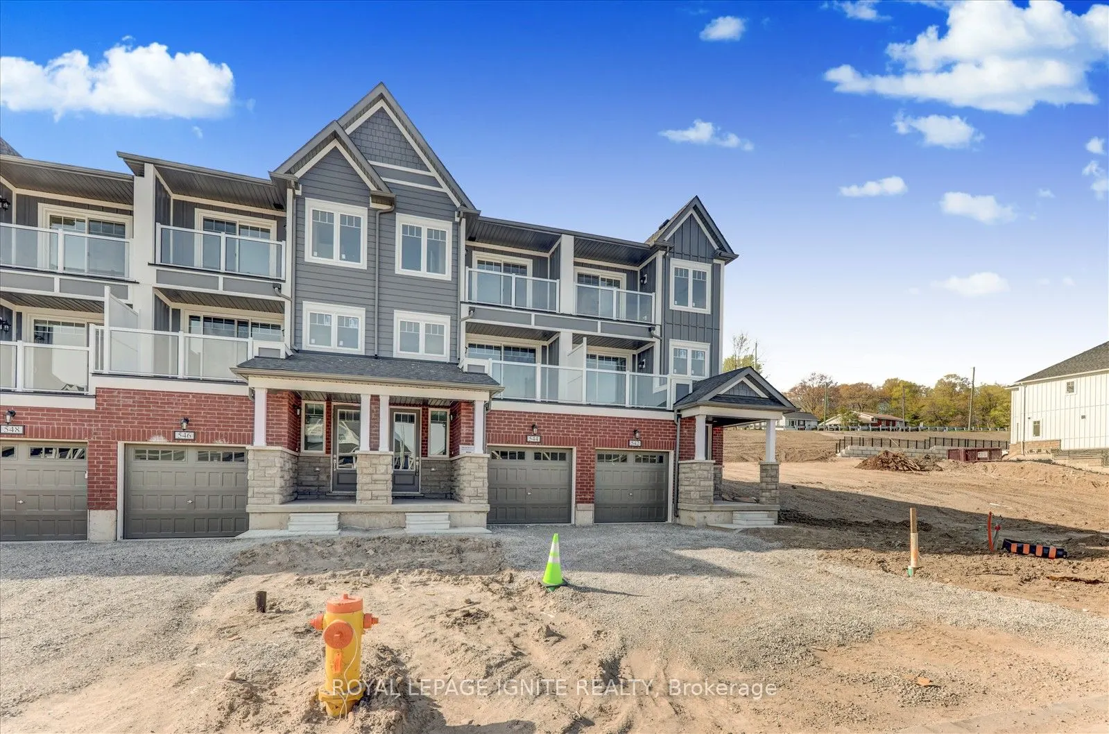 544 Hudson Crescent