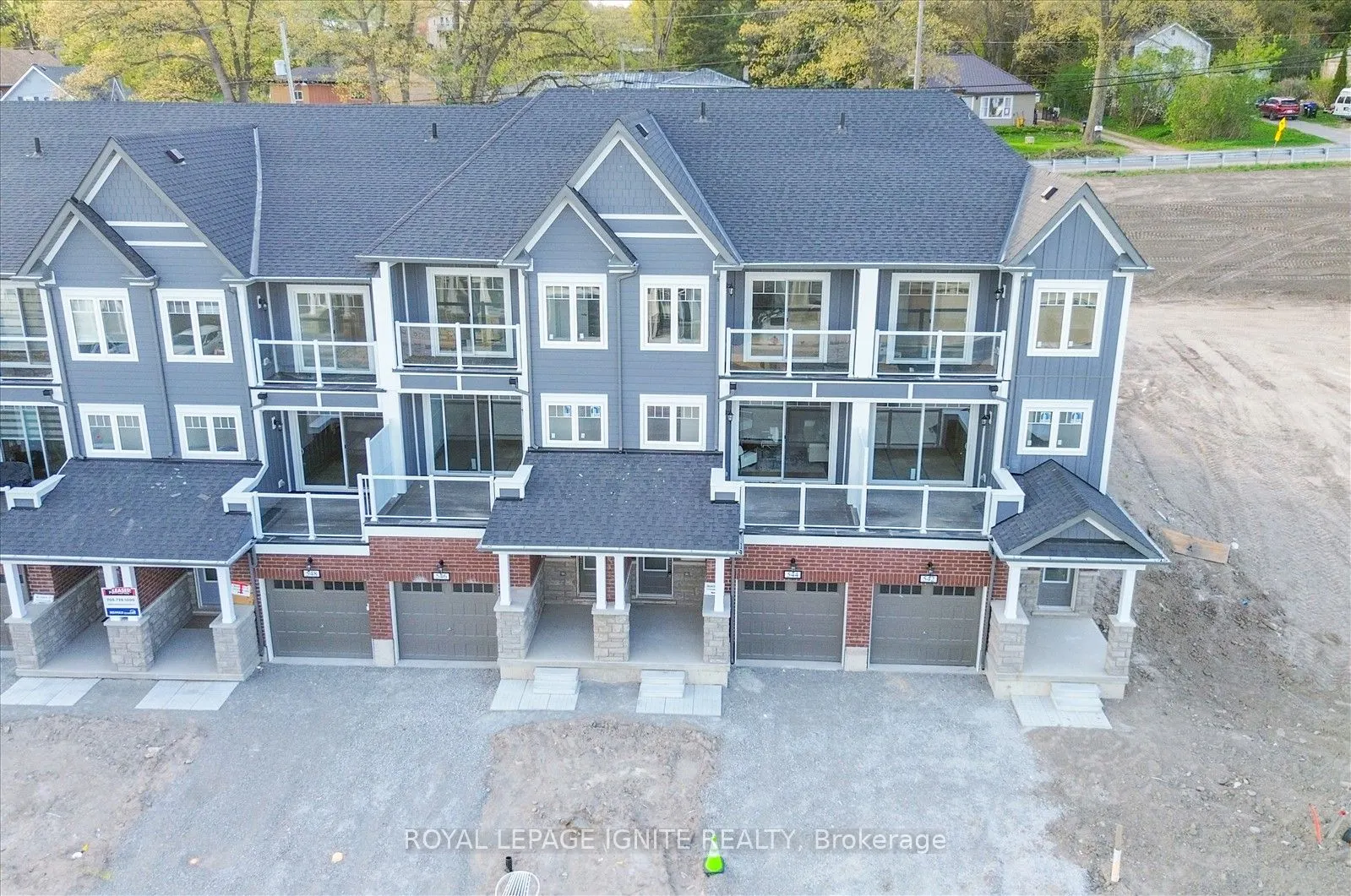 544 Hudson Crescent