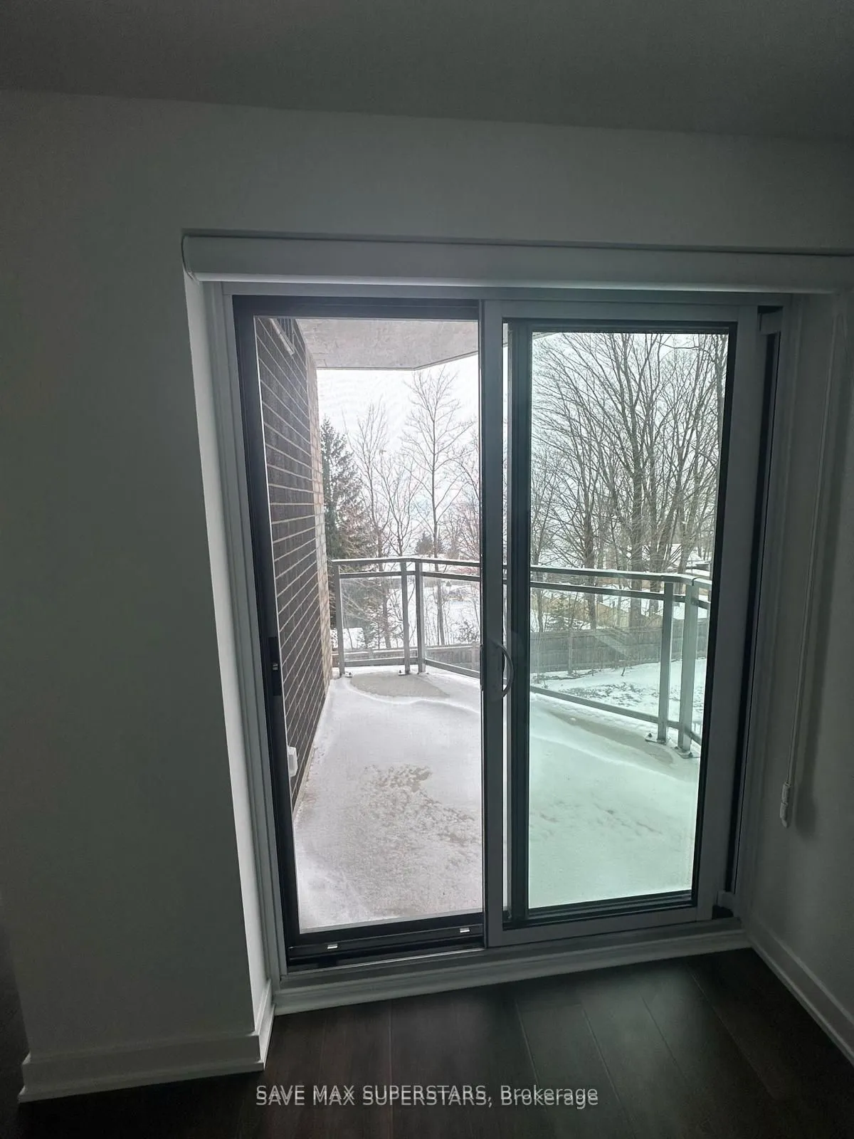 56 Lakeside Terrace E, #209