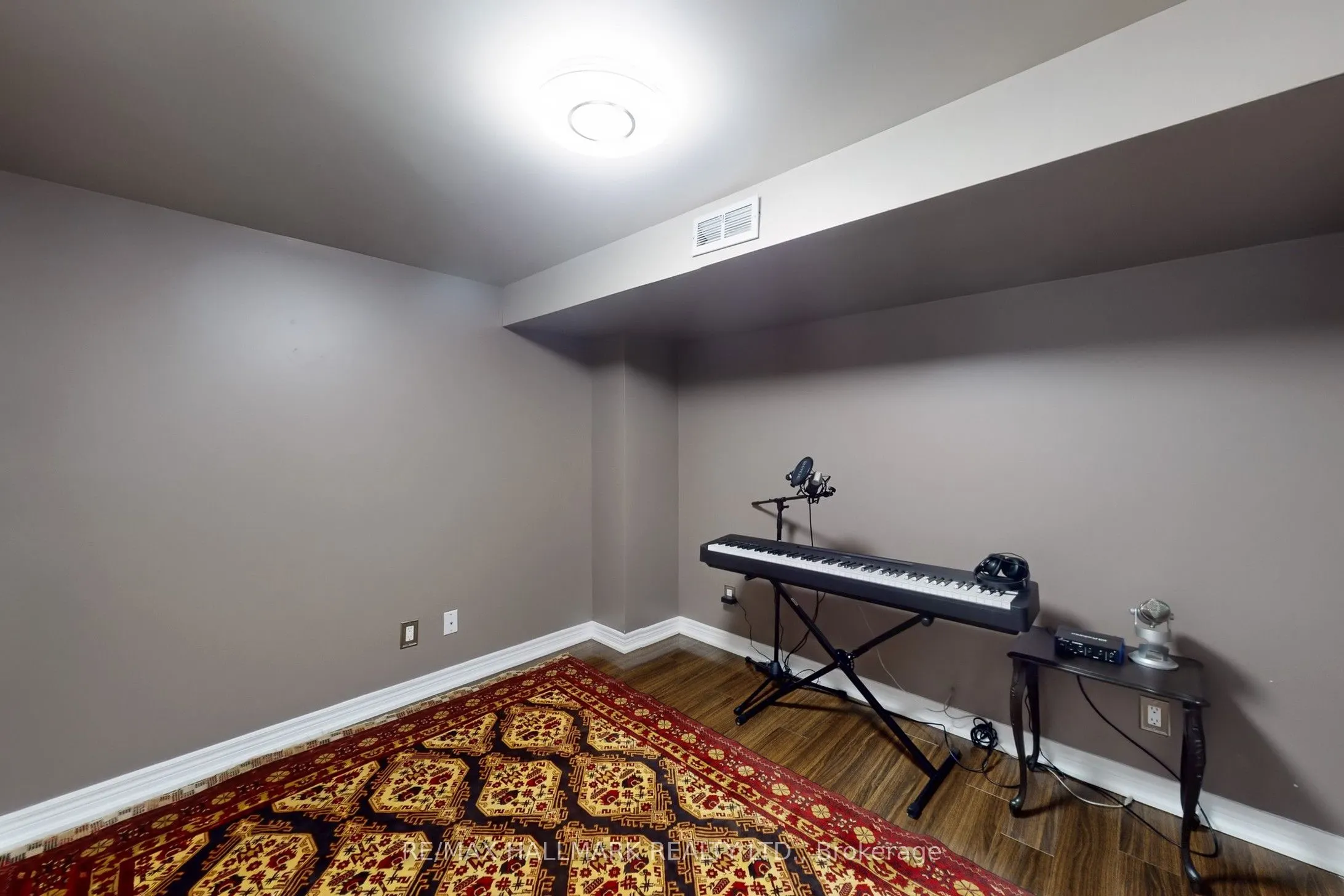11 Kensington Trail