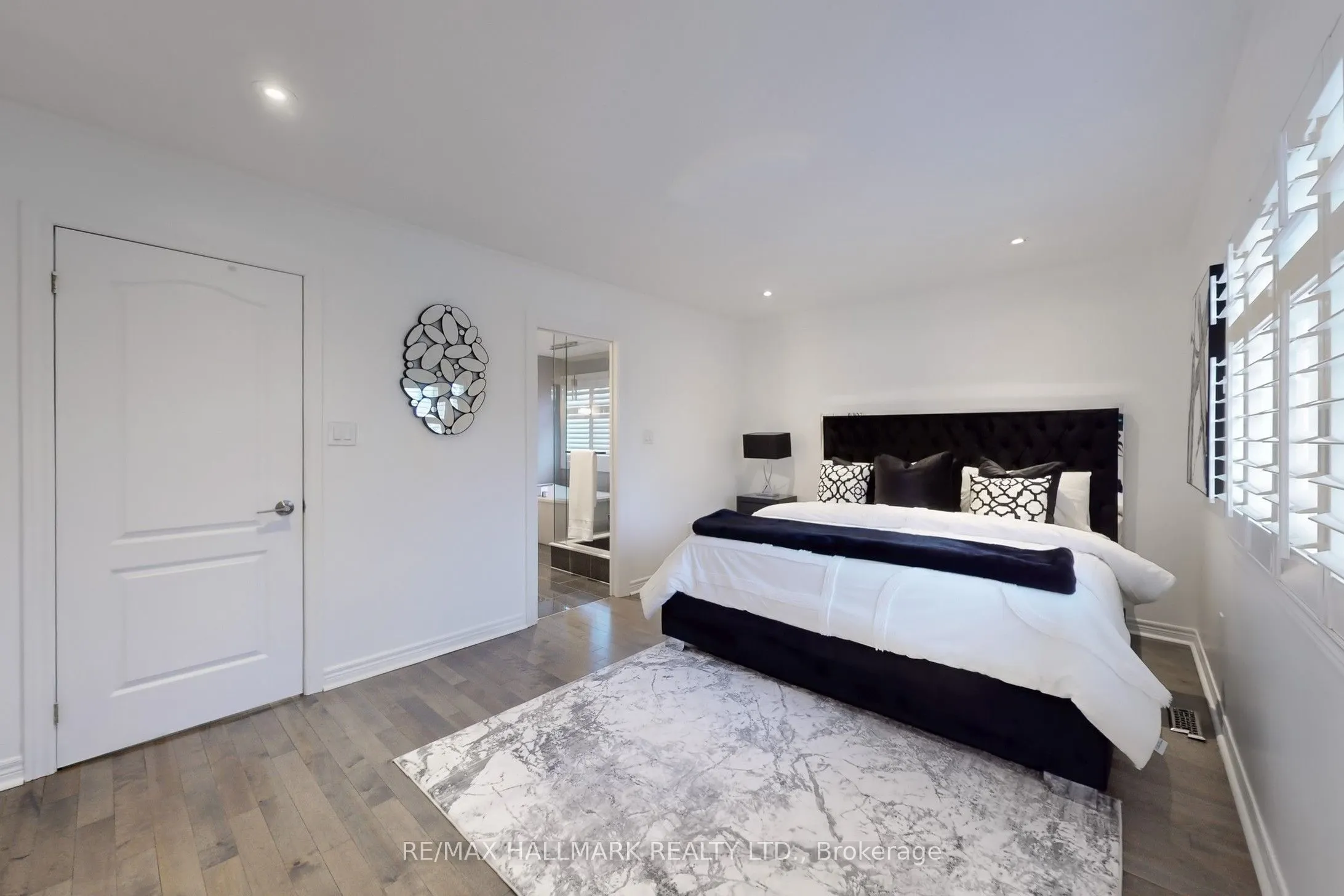 11 Kensington Trail