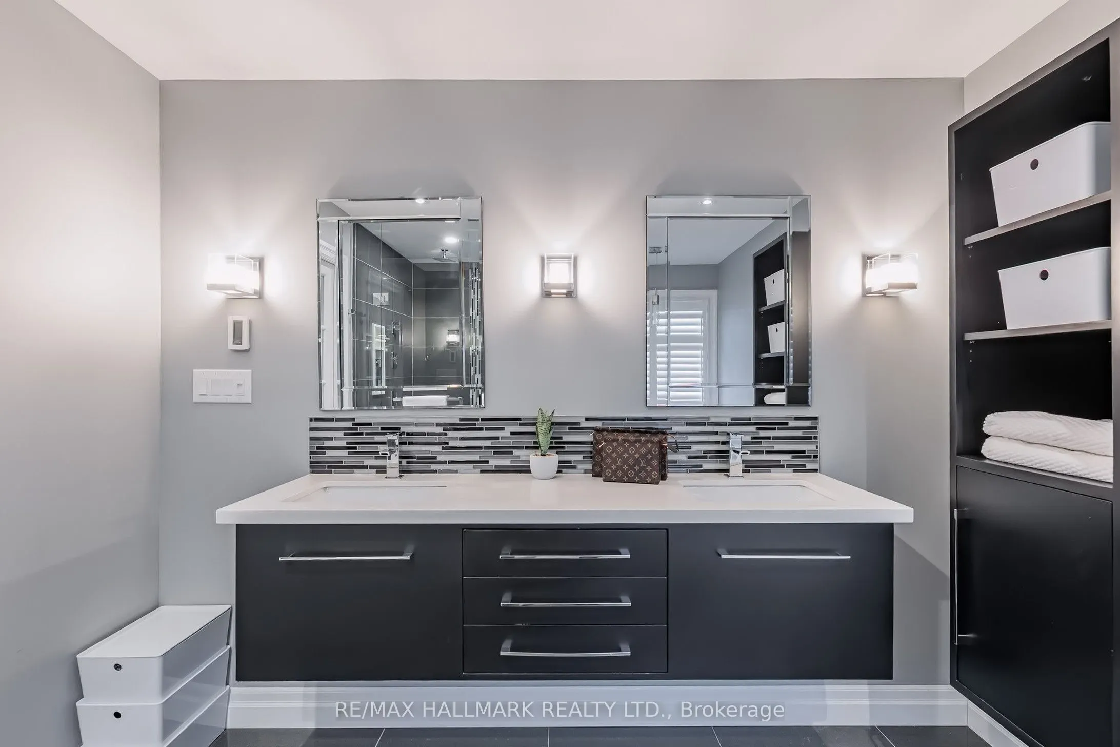 11 Kensington Trail