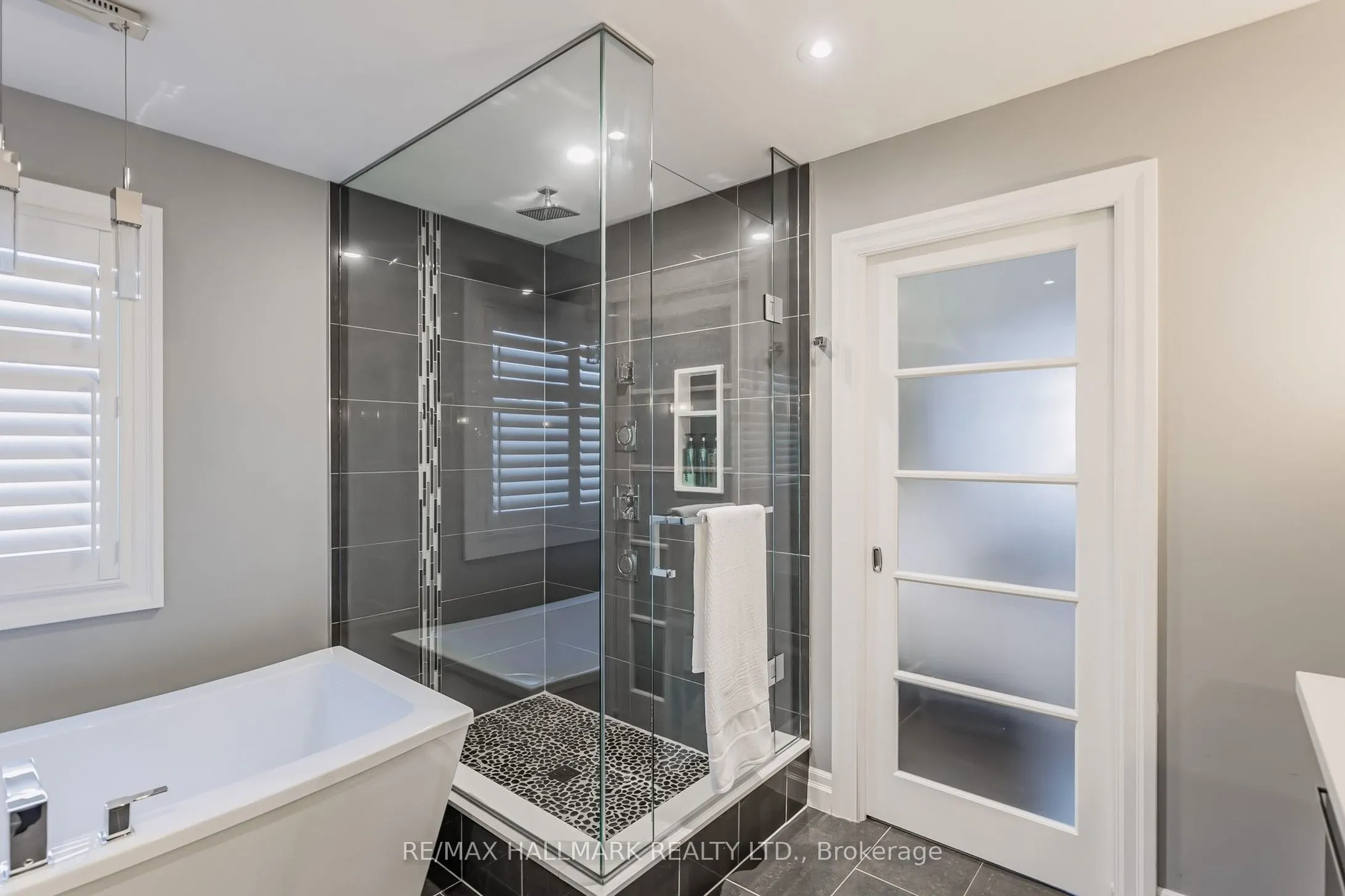 11 Kensington Trail