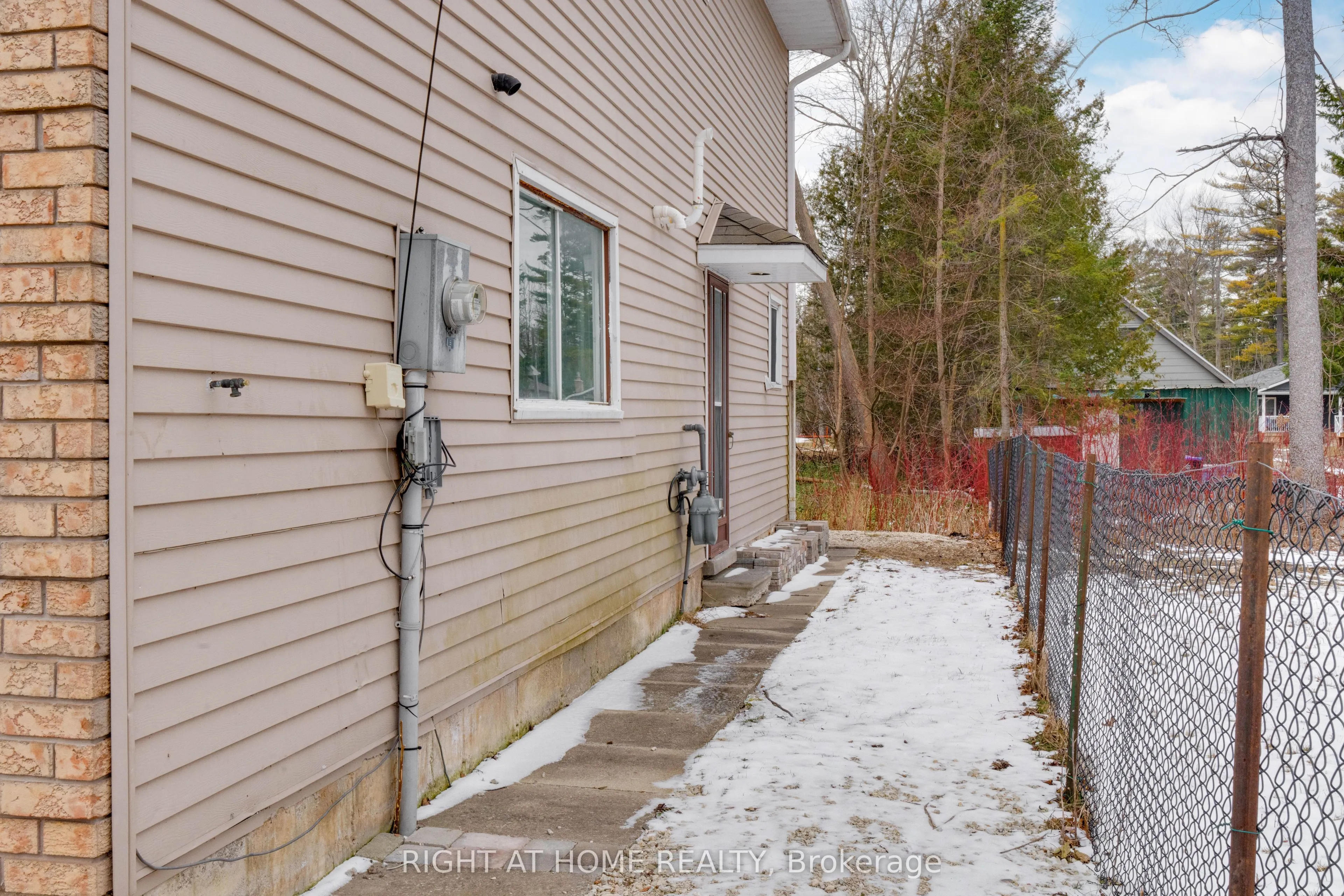 138 45th Street N