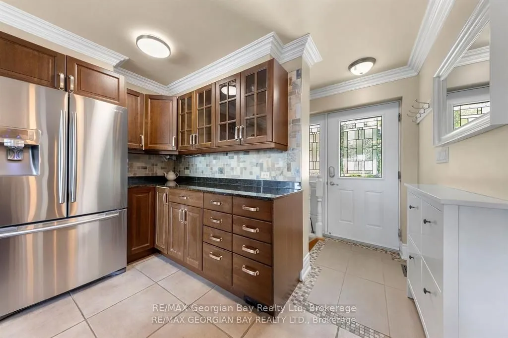 405 Champlain Road