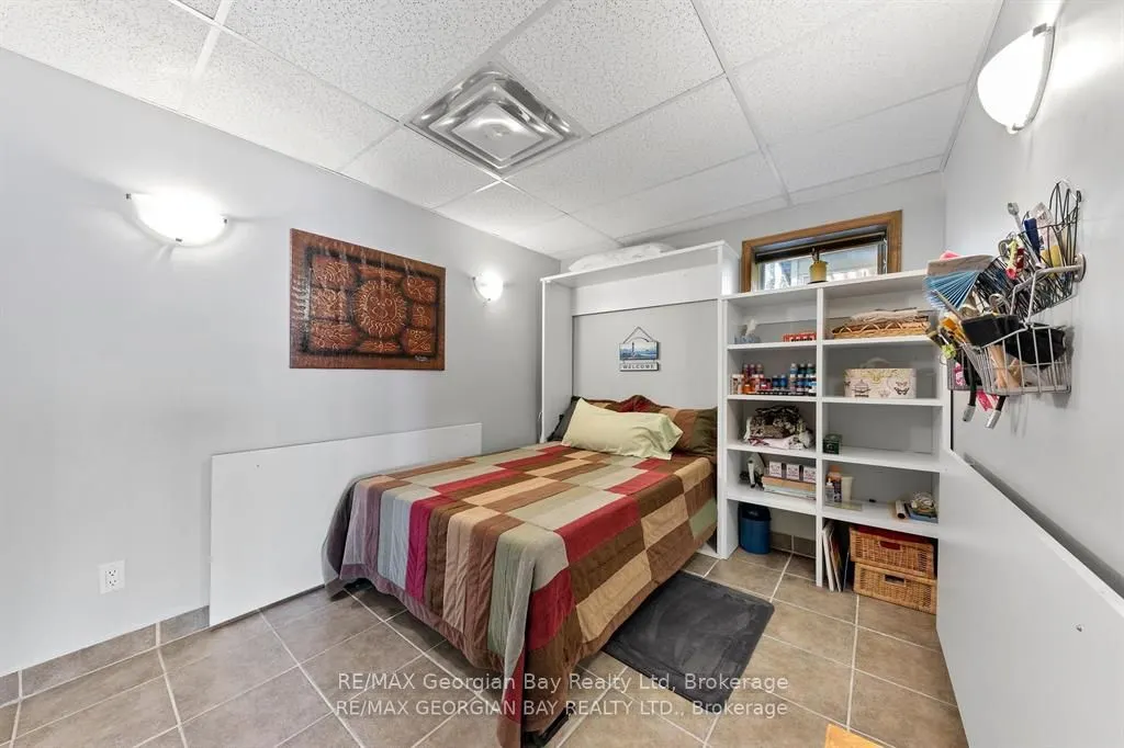 405 Champlain Road
