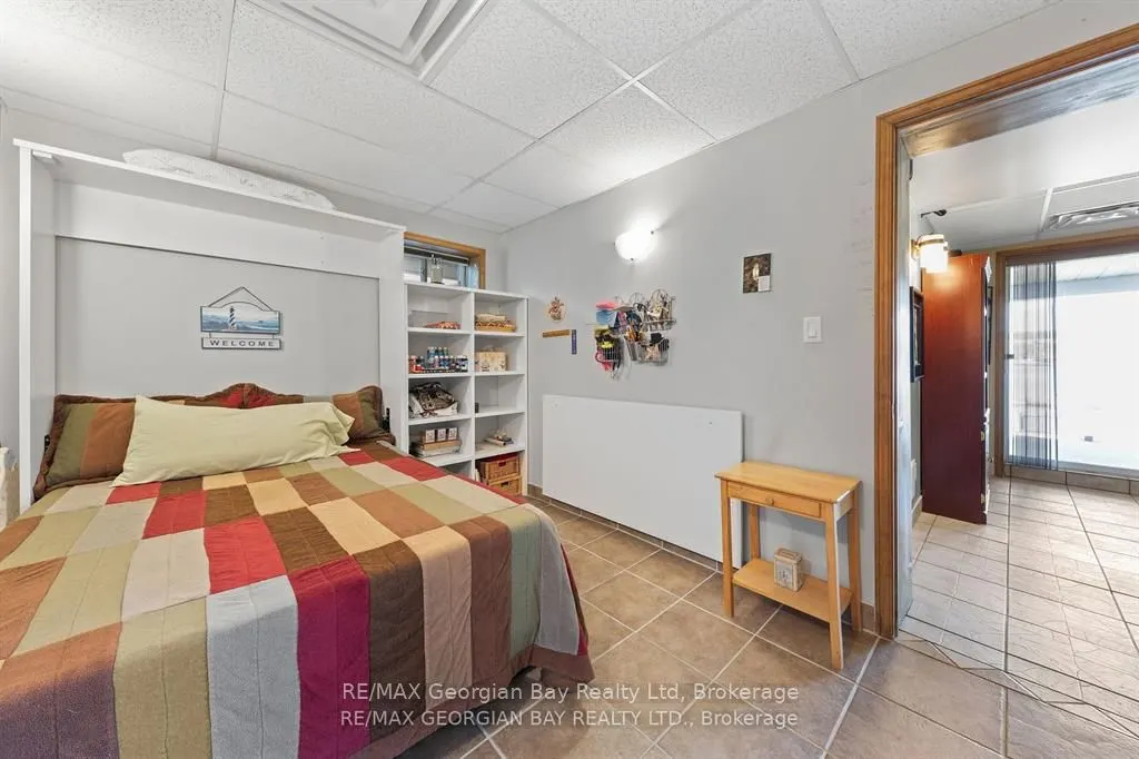 405 Champlain Road