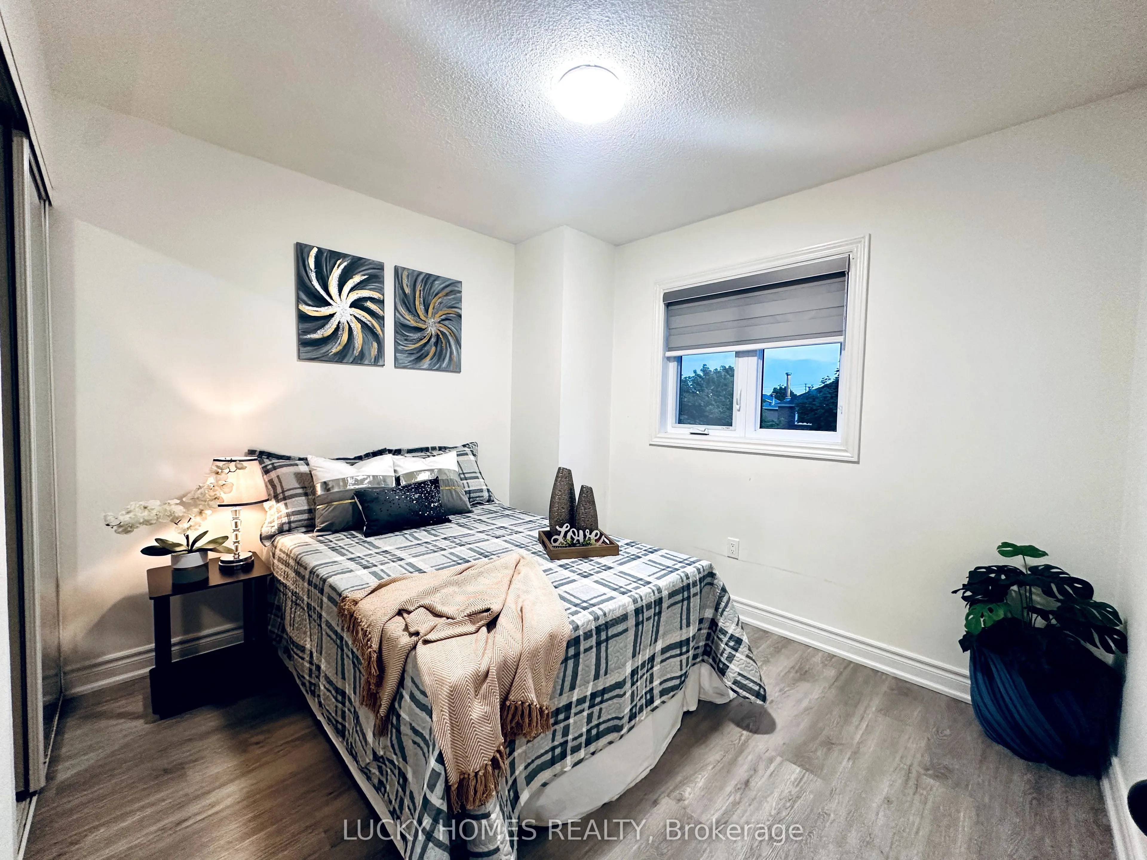 39 Laidlaw Drive
