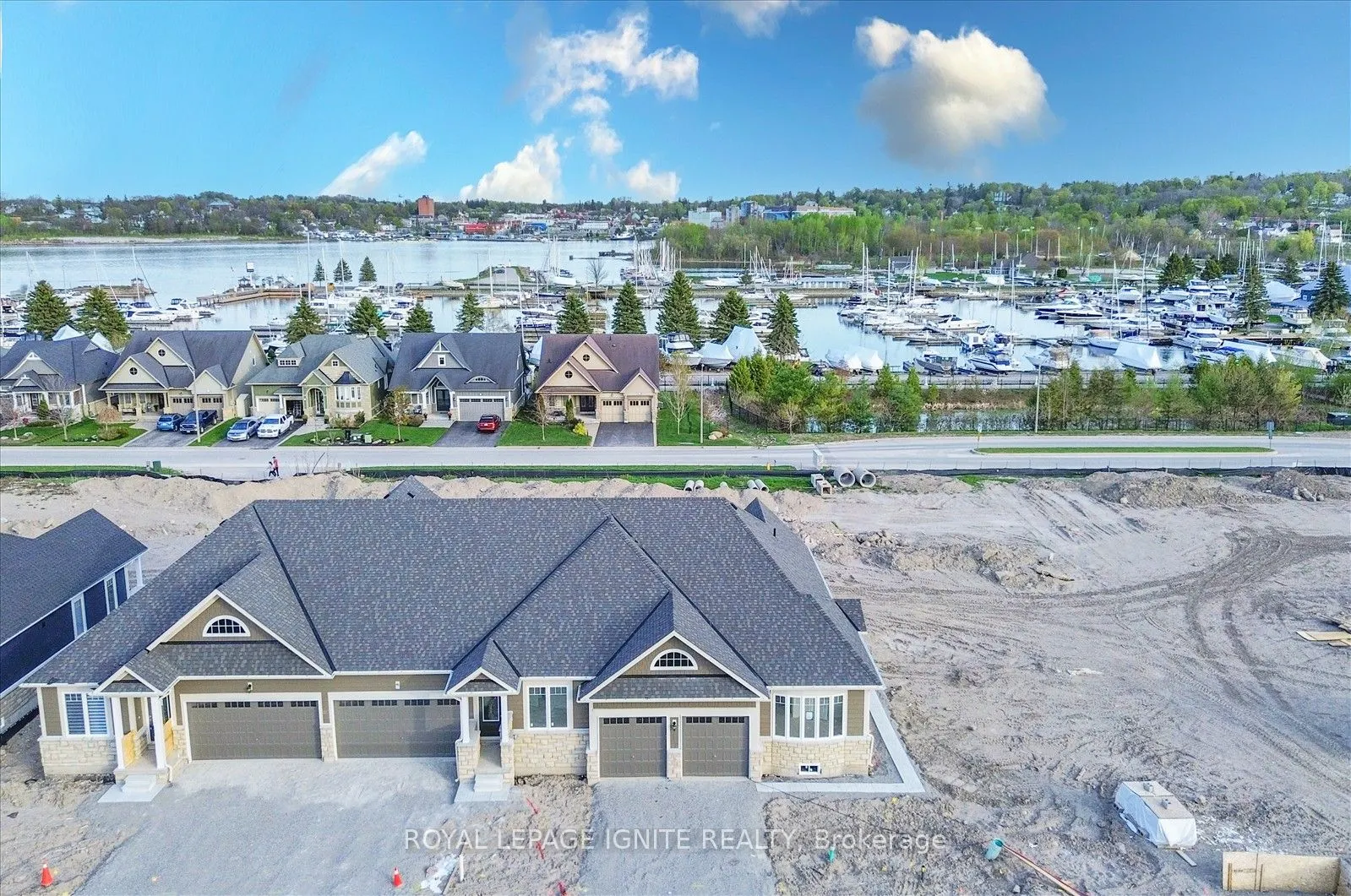 553 Hudson Crescent