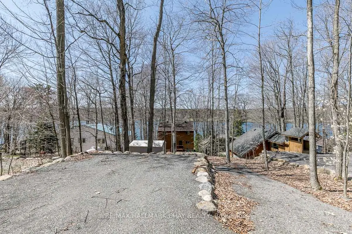176 Farlain Lake Road E