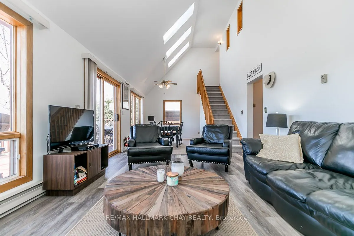 176 Farlain Lake Road E