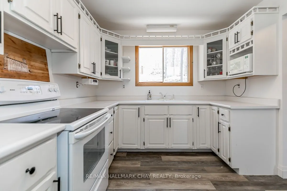 176 Farlain Lake Road E